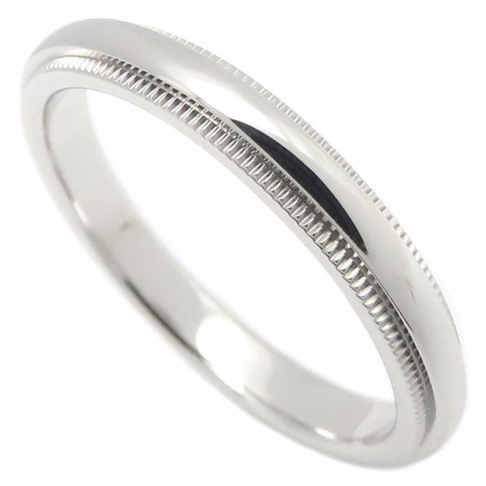 950 Tiffany Band Ring Platinum: 950 Tiffany Band Ring Platinum This listing features 950 Tiffany Band Ring Platinum. Item specifics are provided below. Item Specifics: Brand: Tiffany Type: Band Ring Gender: Men Color: Platinum