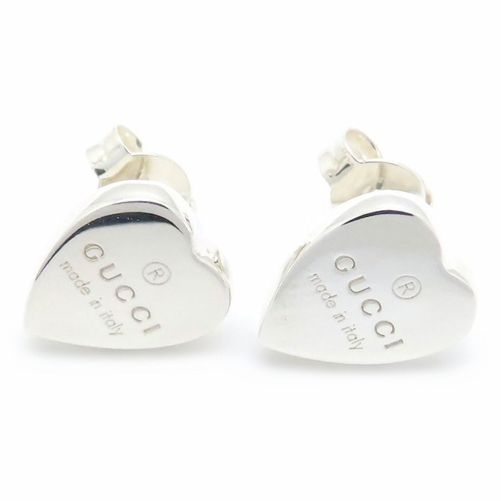 925 Gucci Stud Earrings Silver: 925 Gucci Stud Earrings Silver This listing features 925 Gucci Stud Earrings Silver. Item specifics are provided below. Item Specifics: Brand: Gucci Type: Stud Earrings Gender: Women Material: Silver