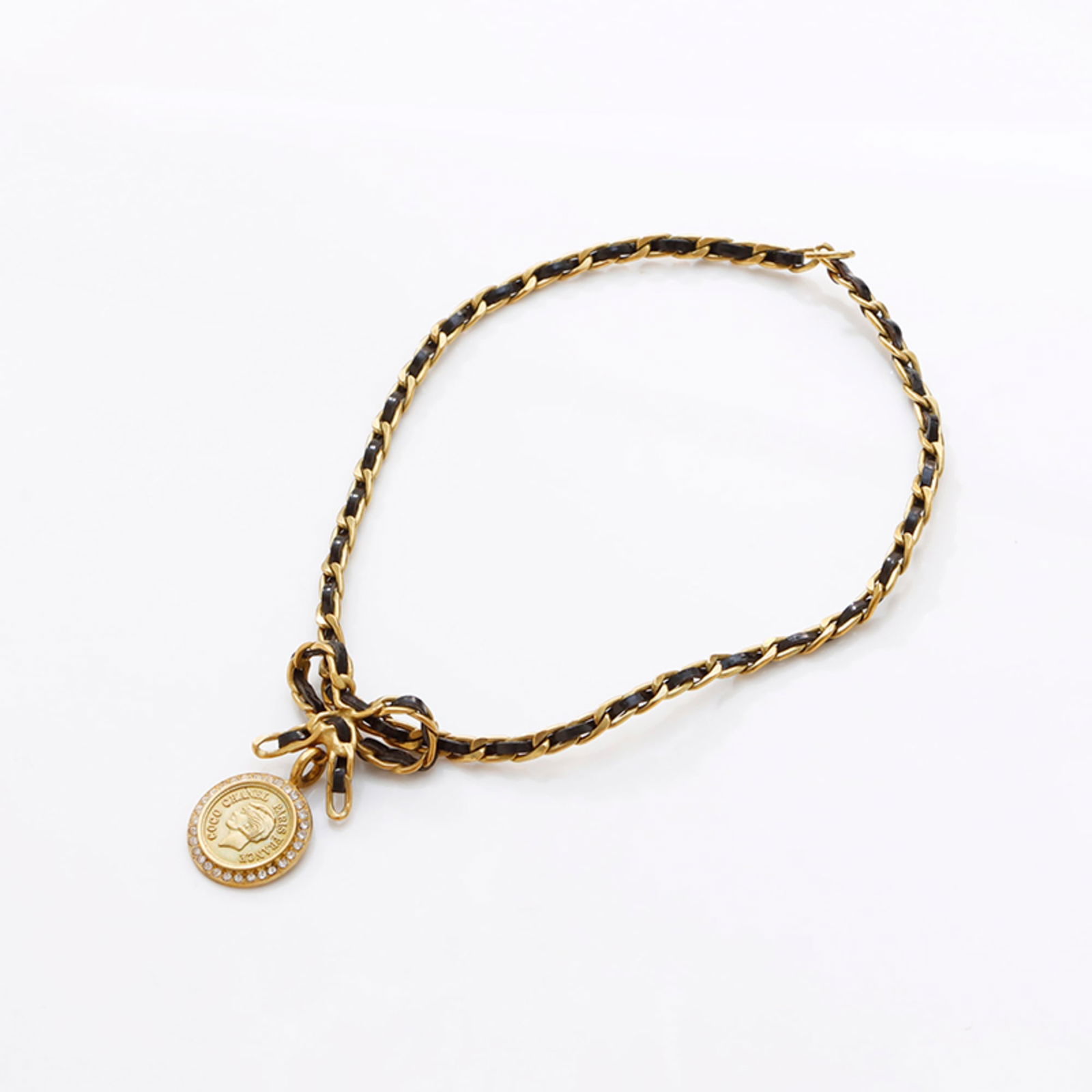 WS9393 CHANEL 95P Coin Chain Leather Ribbon Rhinestone Necklace Gold (1 of 10)