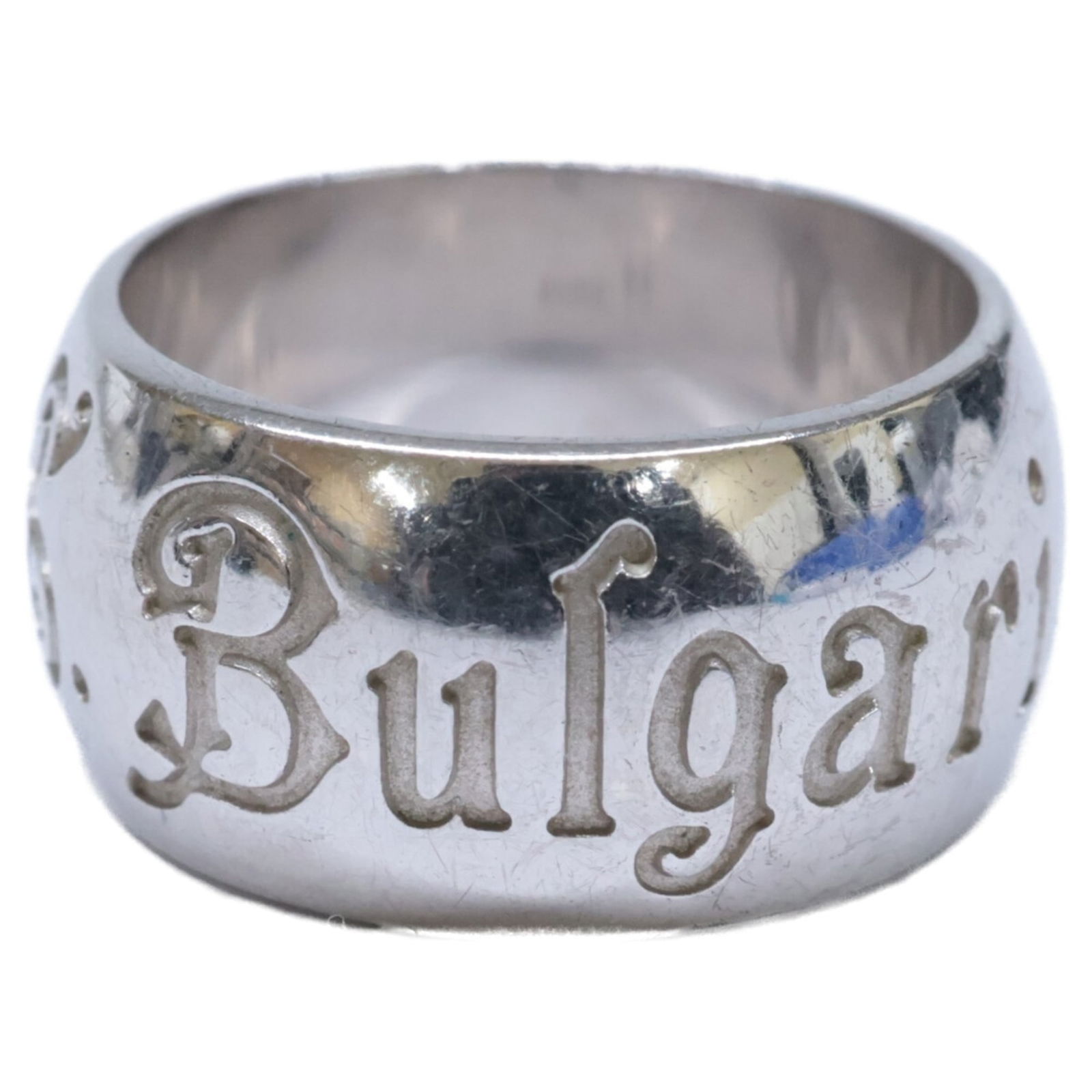 925 Bvlgari Band Ring Silver: 925 Bvlgari Band Ring Silver This listing features 925 Bvlgari Band Ring Silver. Item specifics are provided below. Item Specifics: Brand: Bvlgari Type: Band Ring Gender: Women Color: Silver