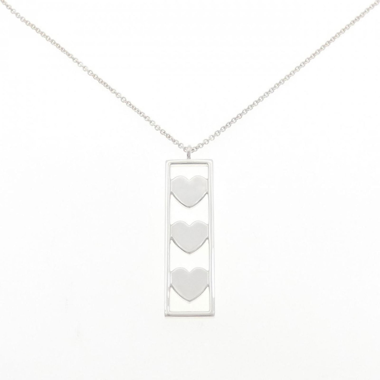 necklace Tiffany heart band: necklace Tiffany heart band This listing features necklace Tiffany heart band. Item specifics are provided below. Item Specifics: Brand: Tiffany Necklace Type: Necklace Pendant Type: Pendant Gender: