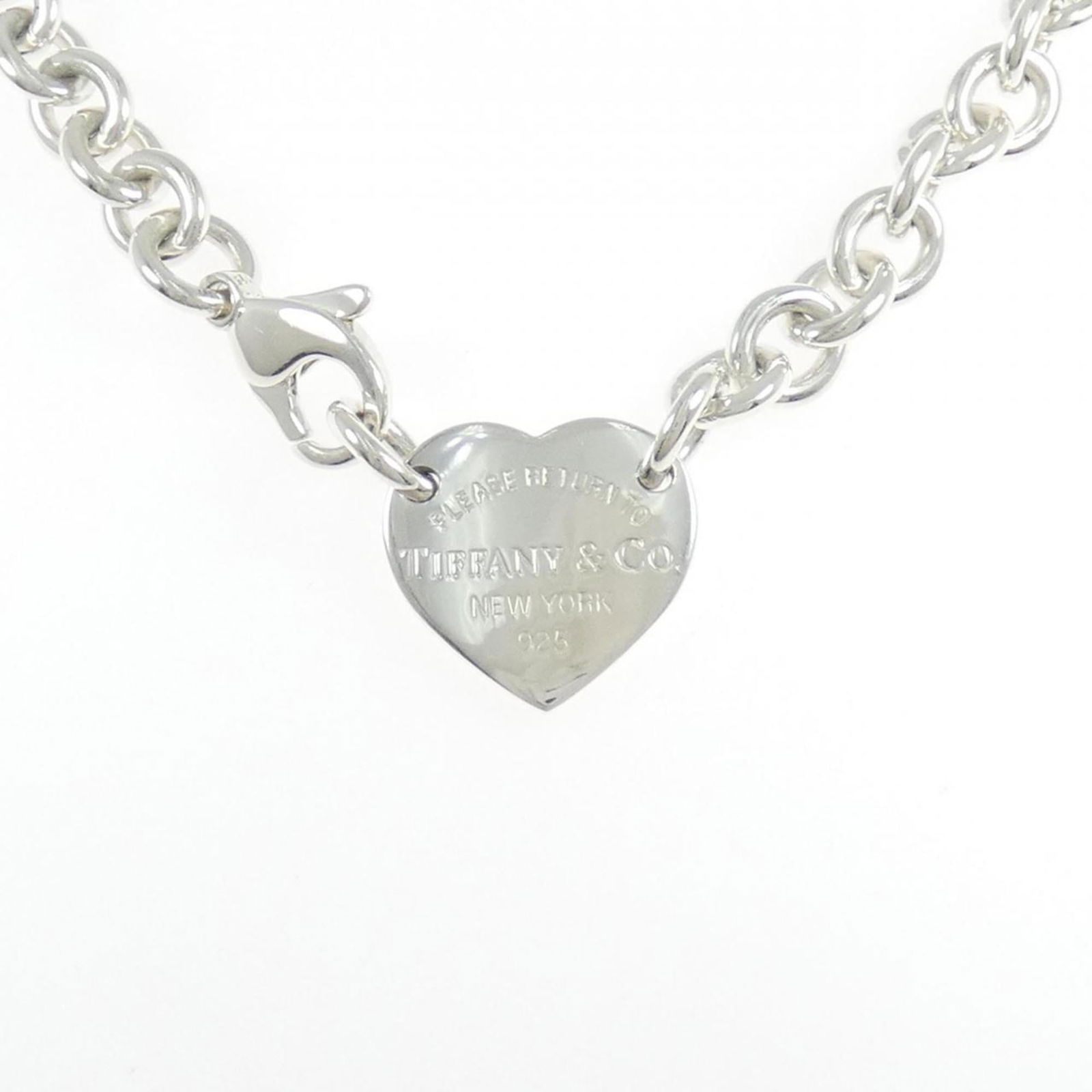 Necklace Tiffany Return to: Necklace Tiffany Return to This listing features Necklace Tiffany Return to. Item specifics are provided below. Item Specifics: Brand: Tiffany Necklace Type: Necklace Gender: Women Material: Silver 92
