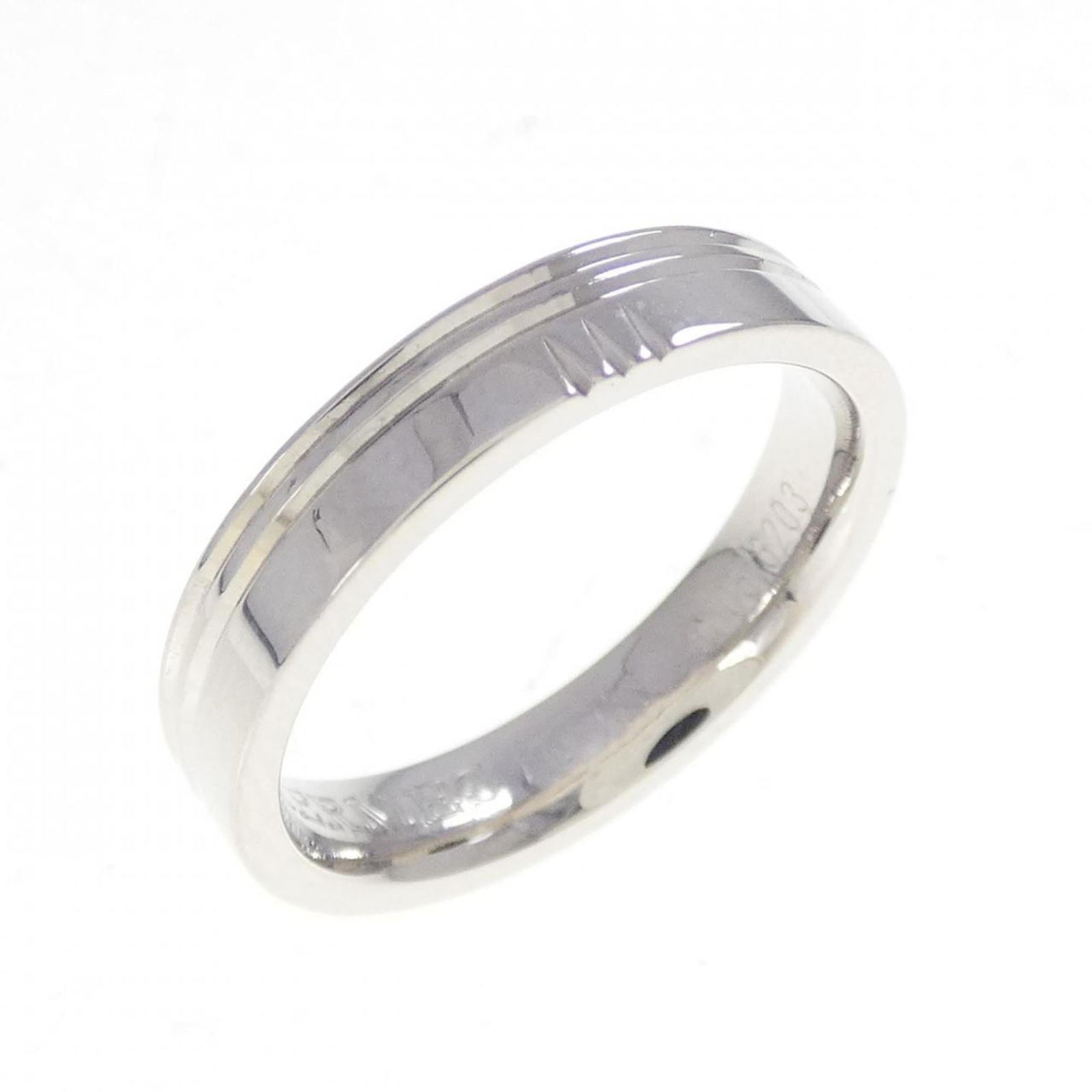 (18K) Hermes Band Ring White Gold: (18K) Hermes Band Ring White Gold This listing features (18K) Hermes Band Ring White Gold. Item specifics are provided below. Item Specifics: Brand: Hermes Type: Band Ring Gender: Women Material: Whit