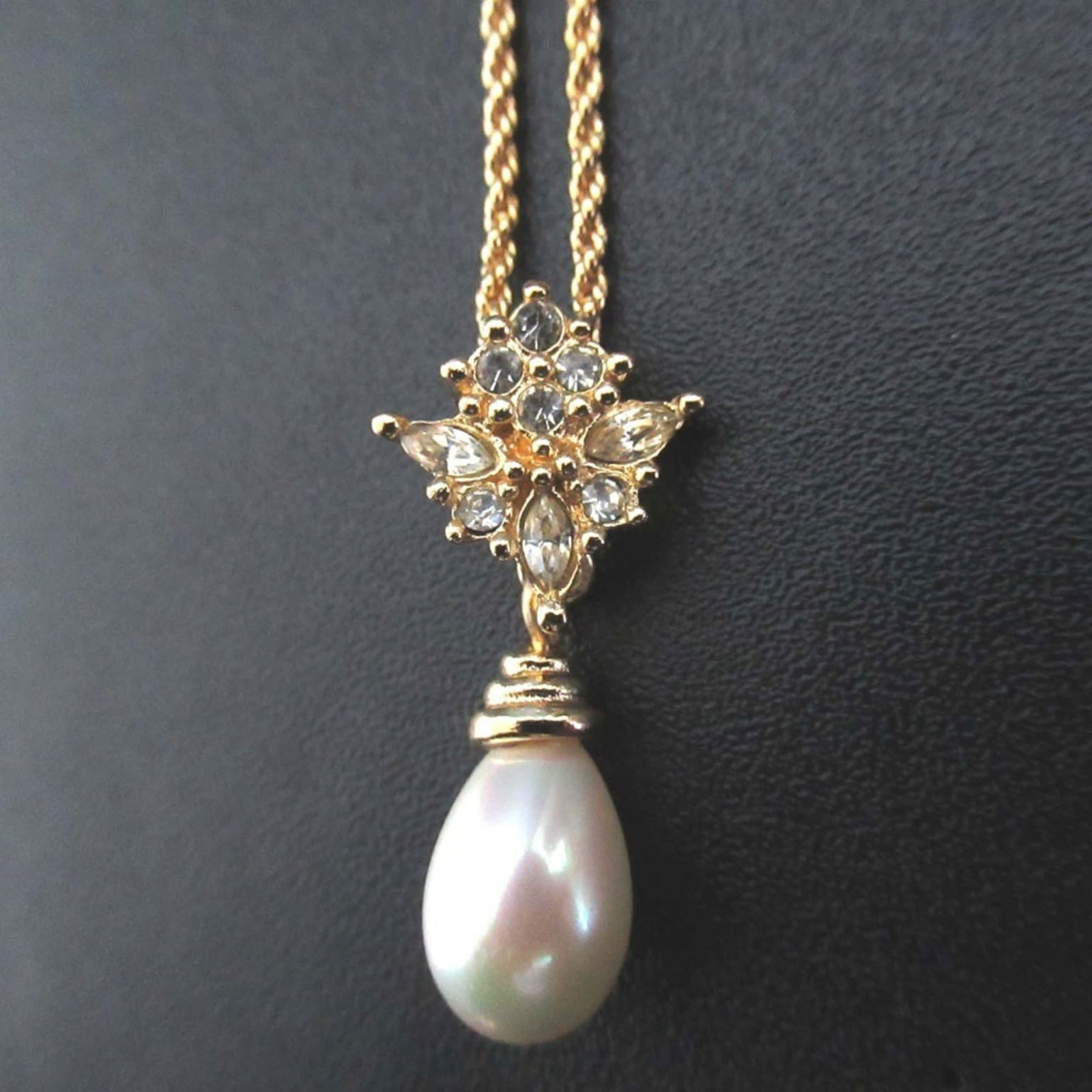 Women's - Vintage Christian Dior Rhinestone and Faux Pearl Charm Necklace - GP - Gold: Women's - Vintage Christian Dior Rhinestone and Faux Pearl Charm Necklace - GP - Gold This listing features Women's - Vintage Christian Dior Rhinestone and Faux Pearl Charm Necklace - GP - Gold. Item