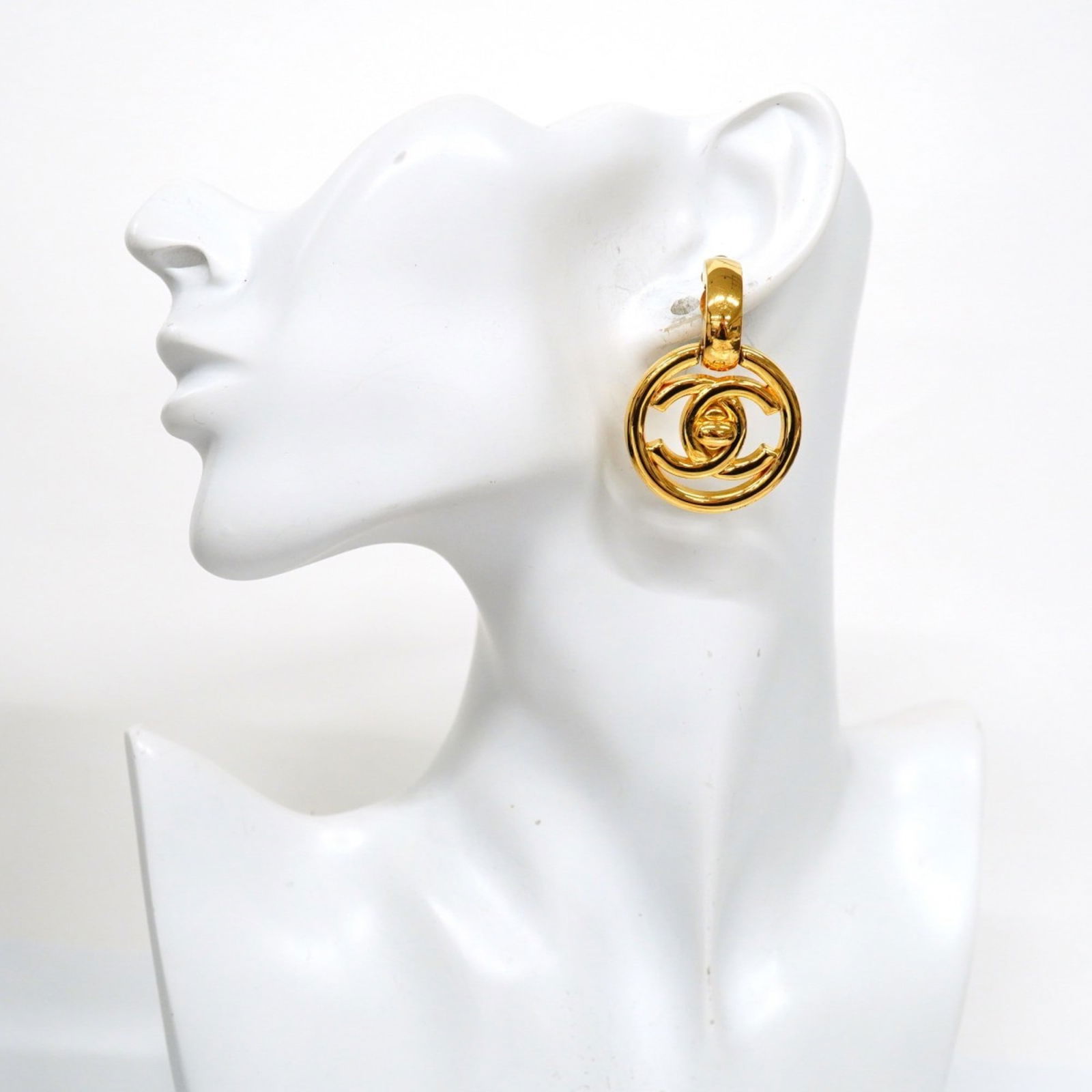 Plating Chanel Clip Earrings Gold - 6