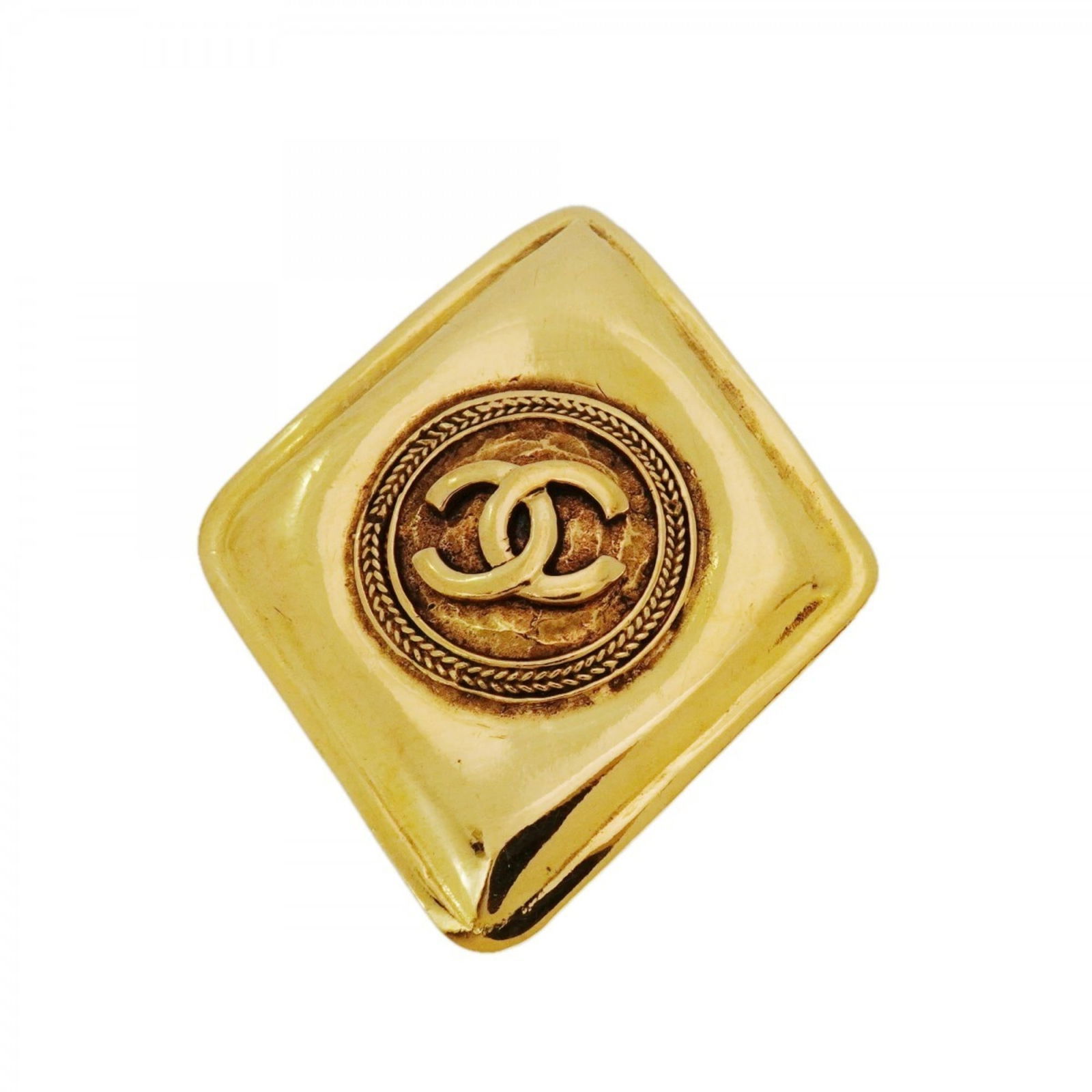 Plating Chanel Brooch Gold: Plating Chanel Brooch Gold This listing features Plating Chanel Brooch Gold. Item specifics are provided below. Item Specifics: Brand: Chanel Type: Brooch Gender: Women Material: Gold Plating Color:
