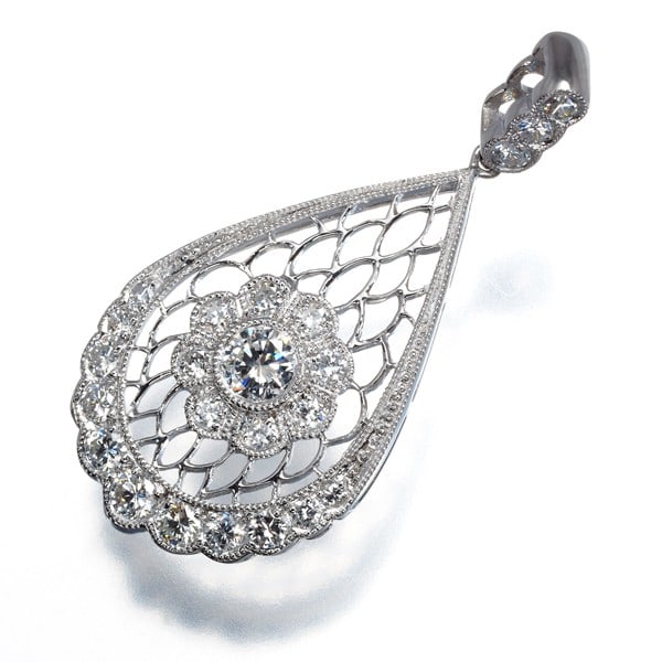 Platinum Diamond 0.57Ct Openwork Milgrain Pendant 950: Platinum Diamond 0.57Ct Openwork Milgrain Pendant 950 This listing features Platinum Diamond 0.57Ct Openwork Milgrain Pendant 950. Item specifics are provided below. Item Specifics: Metal: Platinum
