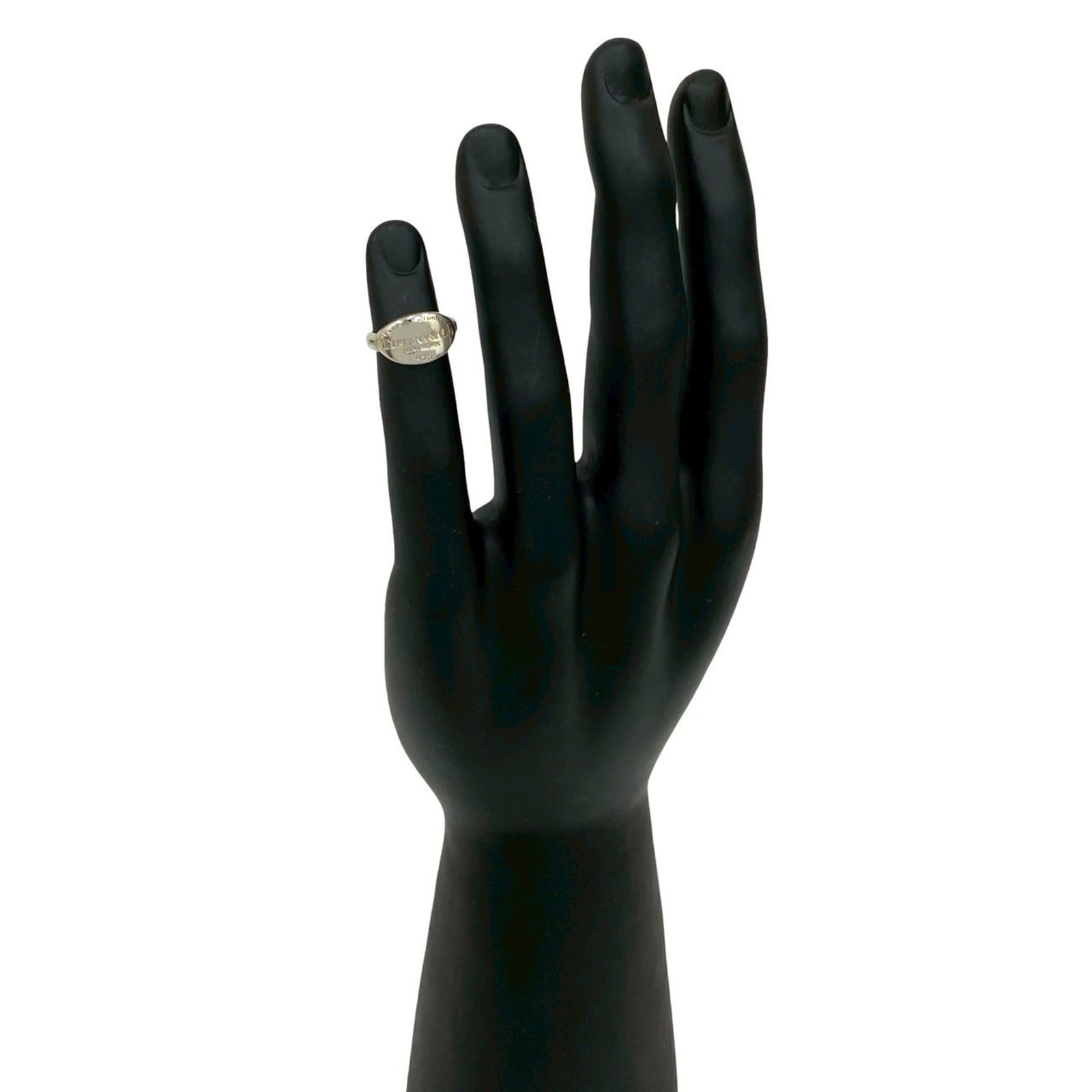 925 Tiffany Band Ring Silver: 925 Tiffany Band Ring Silver This listing features 925 Tiffany Band Ring Silver. Item specifics are provided below. Item Specifics: Brand: Tiffany Type: Band Ring Gender: Women Color: Silver