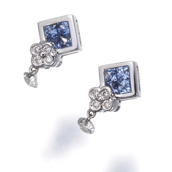 Gold Les Essentielles Earrings Sapphire Diamond 18K 750 White: Gold Les Essentielles Earrings Sapphire Diamond 18K 750 White This listing features Gold Les Essentielles Earrings Sapphire Diamond 18K 750 White. Item specifics are provided below. Item Specifics: