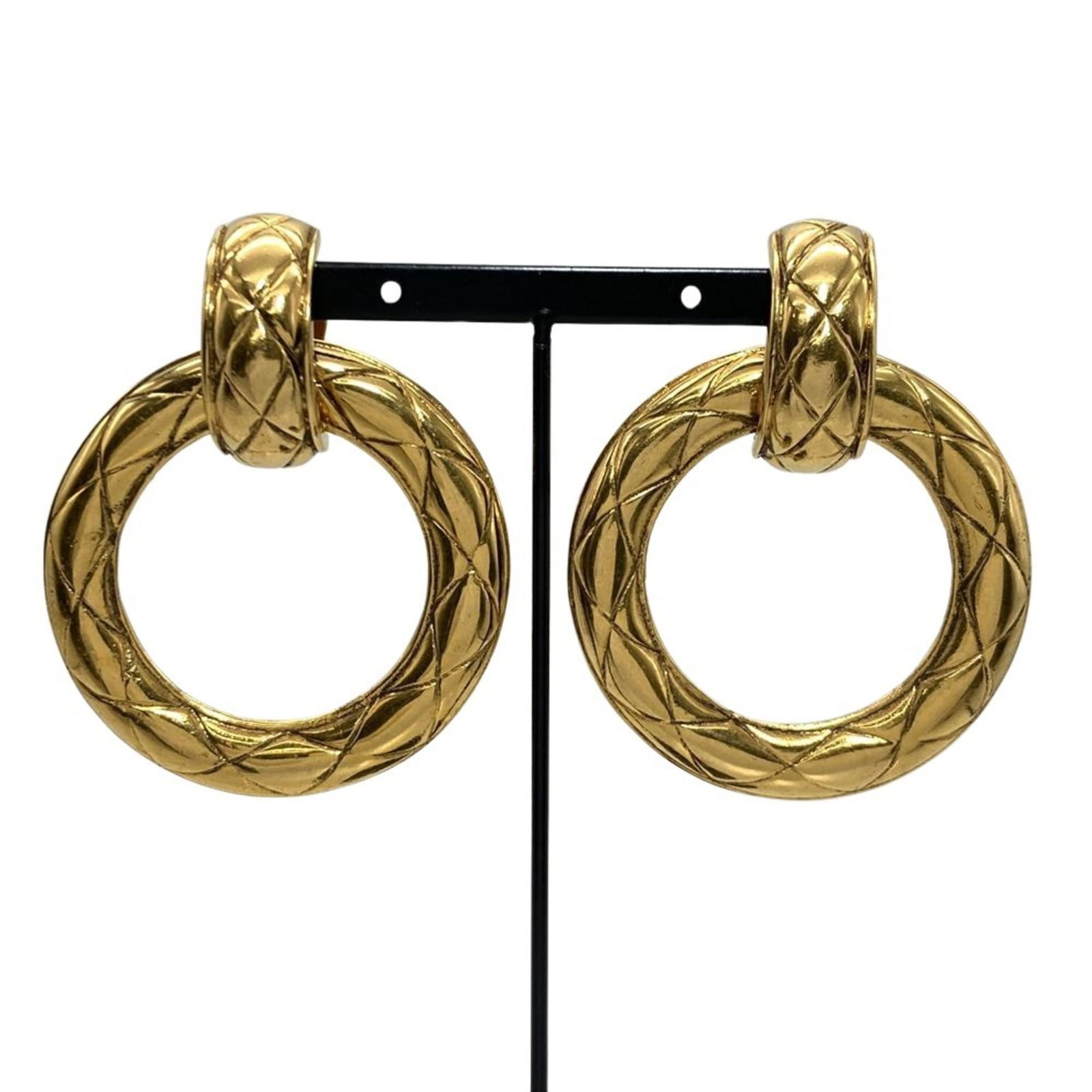 Plating Chanel Stud Earrings Gold: Plating Chanel Stud Earrings Gold This listing features Plating Chanel Stud Earrings Gold. Item specifics are provided below. Item Specifics: Brand: Chanel Type: Stud Earrings Gender: Women Material: