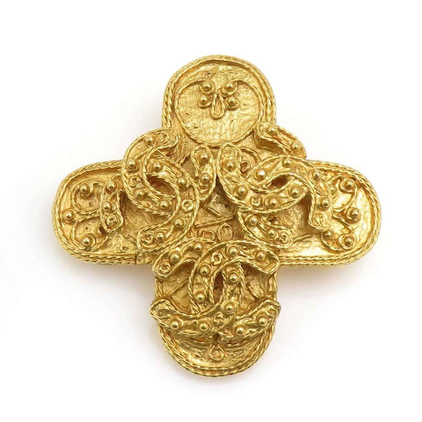 Metal Chanel Brooch: Metal Chanel Brooch This listing features Metal Chanel Brooch. Item specifics are provided below. Item Specifics: Brand: Chanel Type: Brooch Gender: Women Material: Metal Color: Gold Size (Hxwxd):