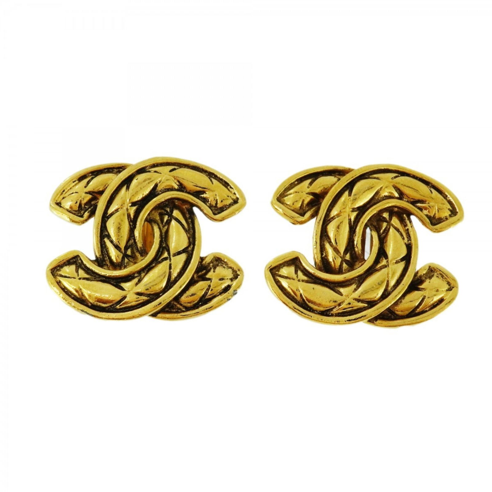 Plating Chanel Clip Earrings Gold: Plating Chanel Clip Earrings Gold This listing features Plating Chanel Clip Earrings Gold. Item specifics are provided below. Item Specifics: Brand: Chanel Type: Clip Earrings Gender: Women