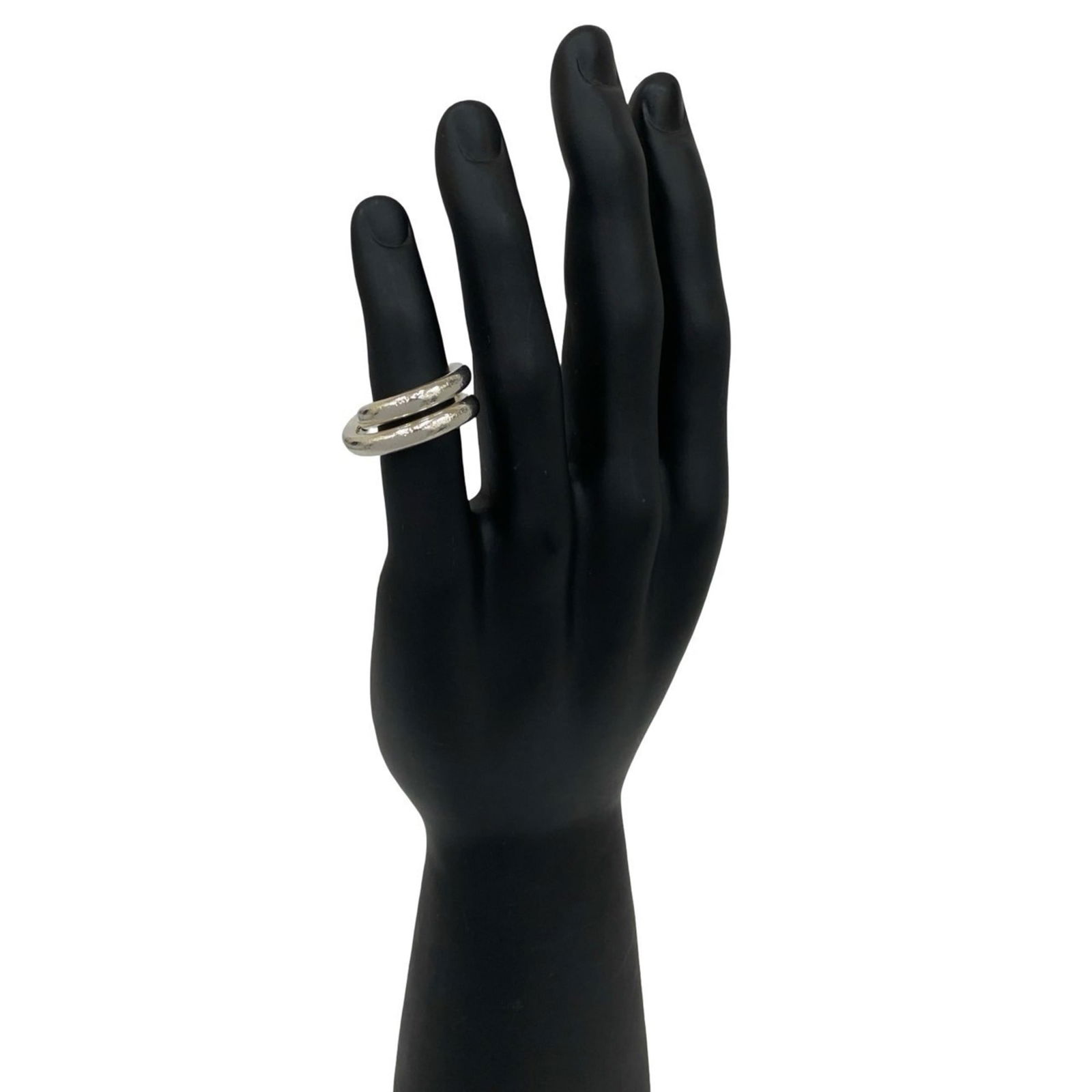 925 Hermes Band Ring Silver: 925 Hermes Band Ring Silver This listing features 925 Hermes Band Ring Silver. Item specifics are provided below. Item Specifics: Brand: Hermes Type: Band Ring Gender: Women Color: Silver Material: Si