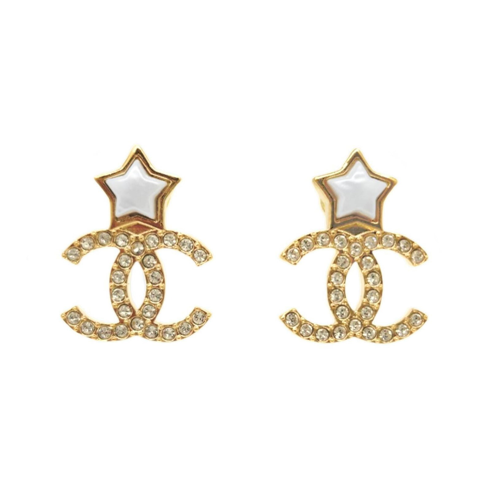 Metal Chanel Stud Earrings: Metal Chanel Stud Earrings This listing features Metal Chanel Stud Earrings. Item specifics are provided below. Item Specifics: Brand: Chanel Type: Stud Earrings Gender: Women Material: Metal Color: G
