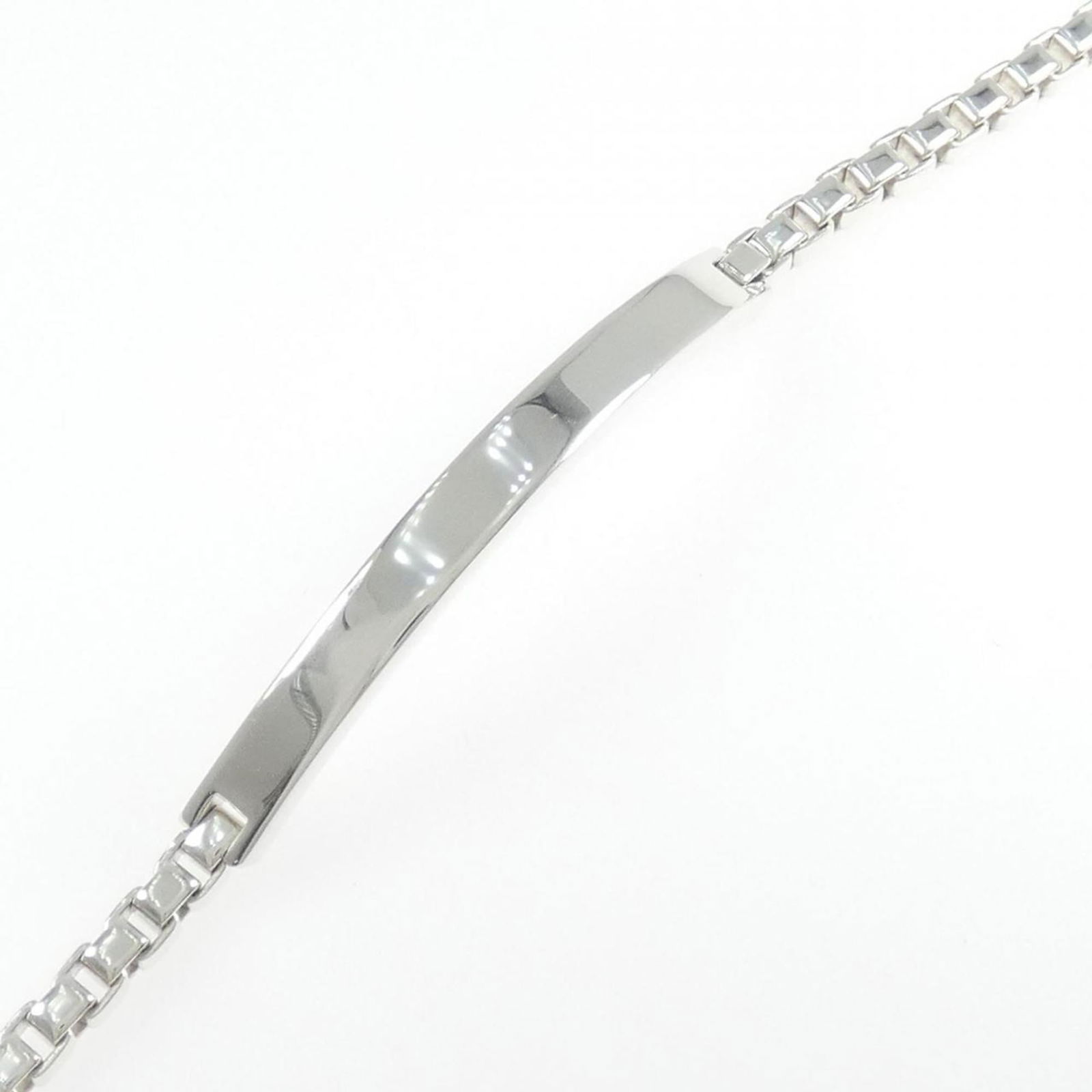 925 Tiffany Identification Bracelet Silver: 925 Tiffany Identification Bracelet Silver This listing features 925 Tiffany Identification Bracelet Silver. Item specifics are provided below. Item Specifics: Brand: Tiffany Type: Identification