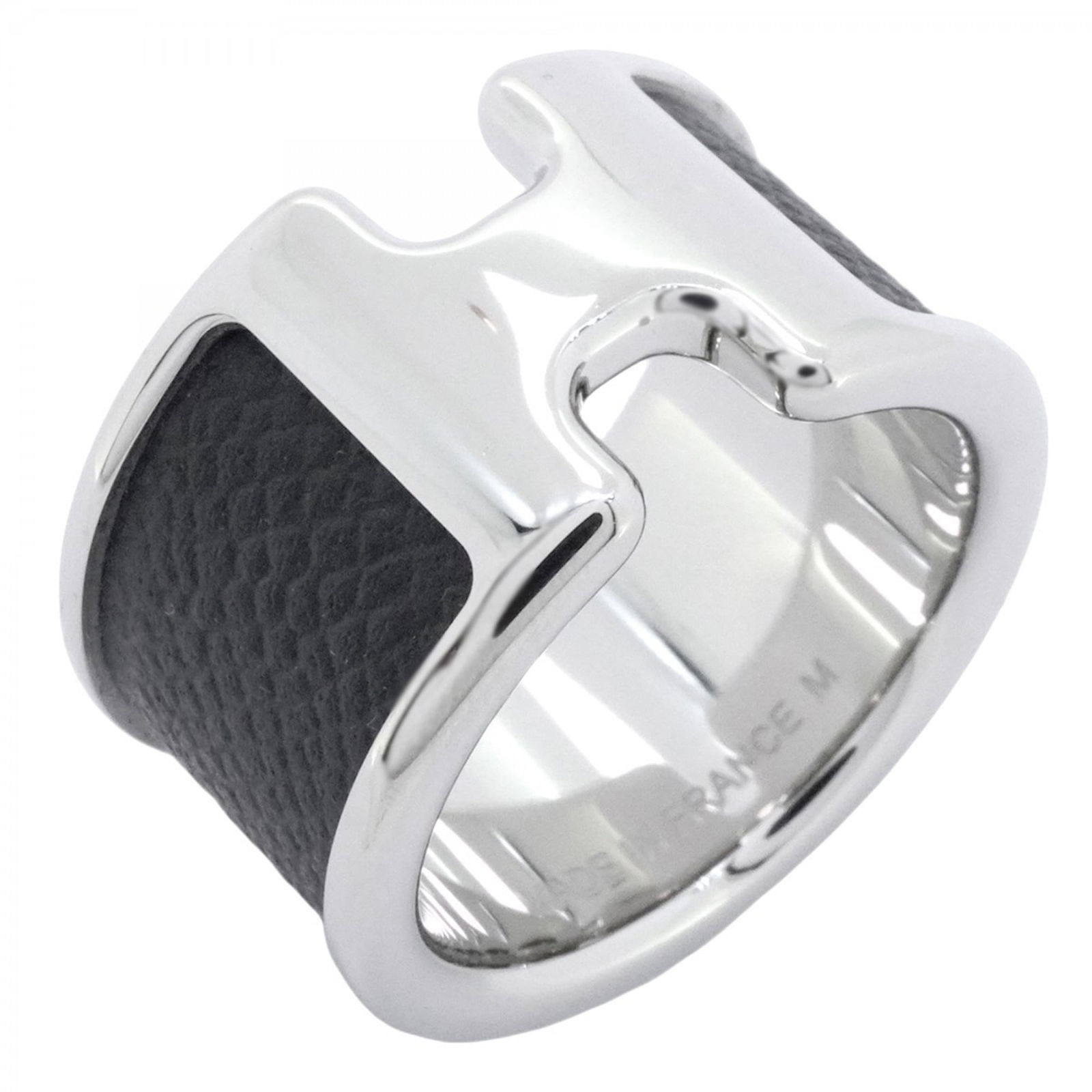 Metal Hermes Band Ring: Metal Hermes Band Ring This listing features Metal Hermes Band Ring. Item specifics are provided below. Item Specifics: Brand: Hermes Type: Band Ring Gender: Women Color: Black, Silver Material: