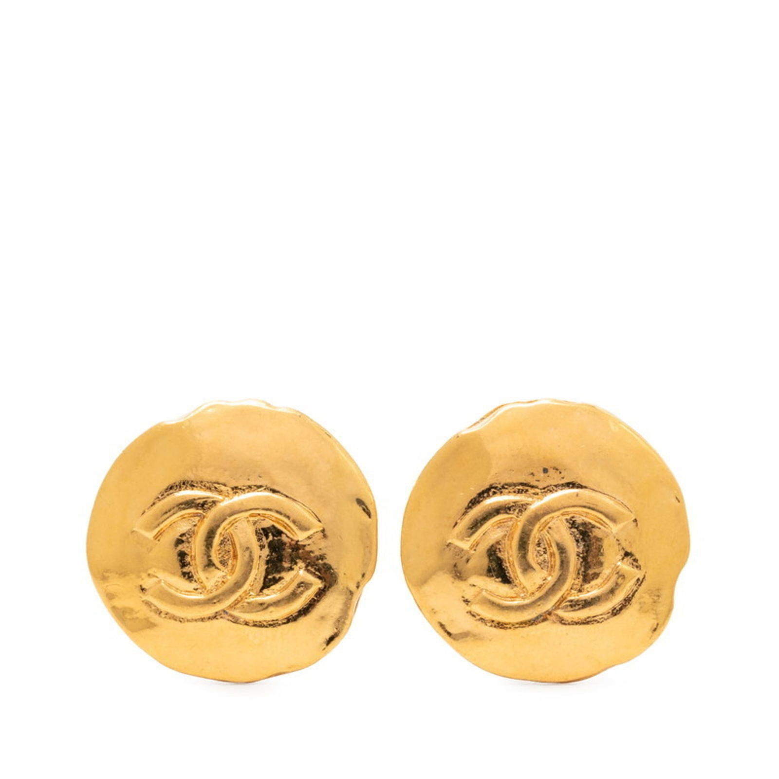 Plating Chanel Clip Earrings Gold: Plating Chanel Clip Earrings Gold This listing features Plating Chanel Clip Earrings Gold. Item specifics are provided below. Item Specifics: Brand: Chanel Type: Clip Earrings Gender: Women