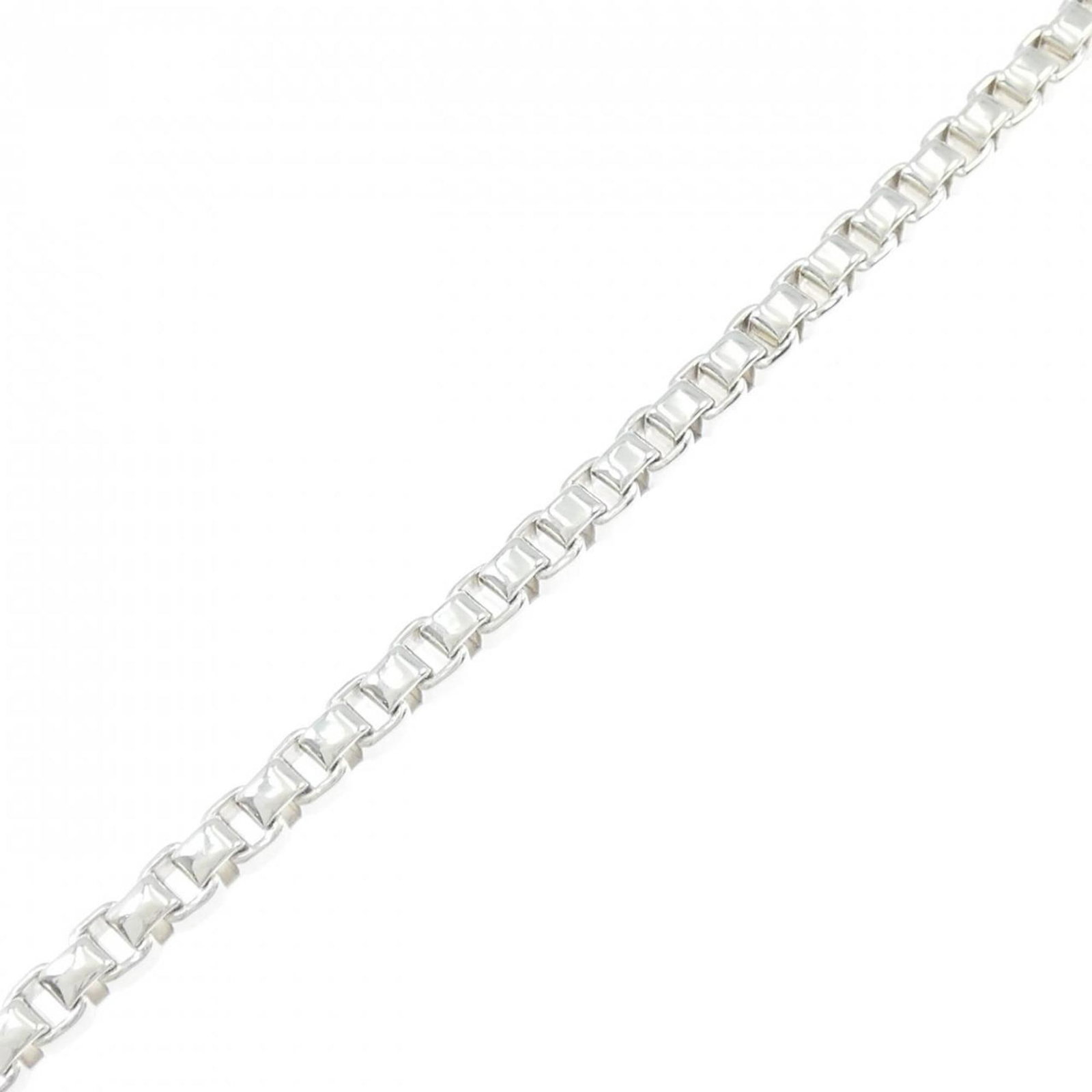 925 Tiffany Charm Bracelet Silver: 925 Tiffany Charm Bracelet Silver This listing features 925 Tiffany Charm Bracelet Silver. Item specifics are provided below. Item Specifics: Brand: Tiffany Type: Charm Bracelet Gender: Women Material