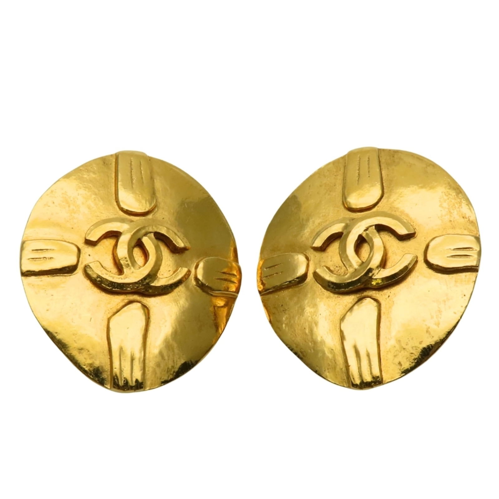 Metal - Chanel Clip Earrings Gold Plating: Metal - Chanel Clip Earrings Gold Plating This listing features Metal - Chanel Clip Earrings Gold Plating. Item specifics are provided below. Item Specifics: Brand: Chanel Type: Clip Earrings