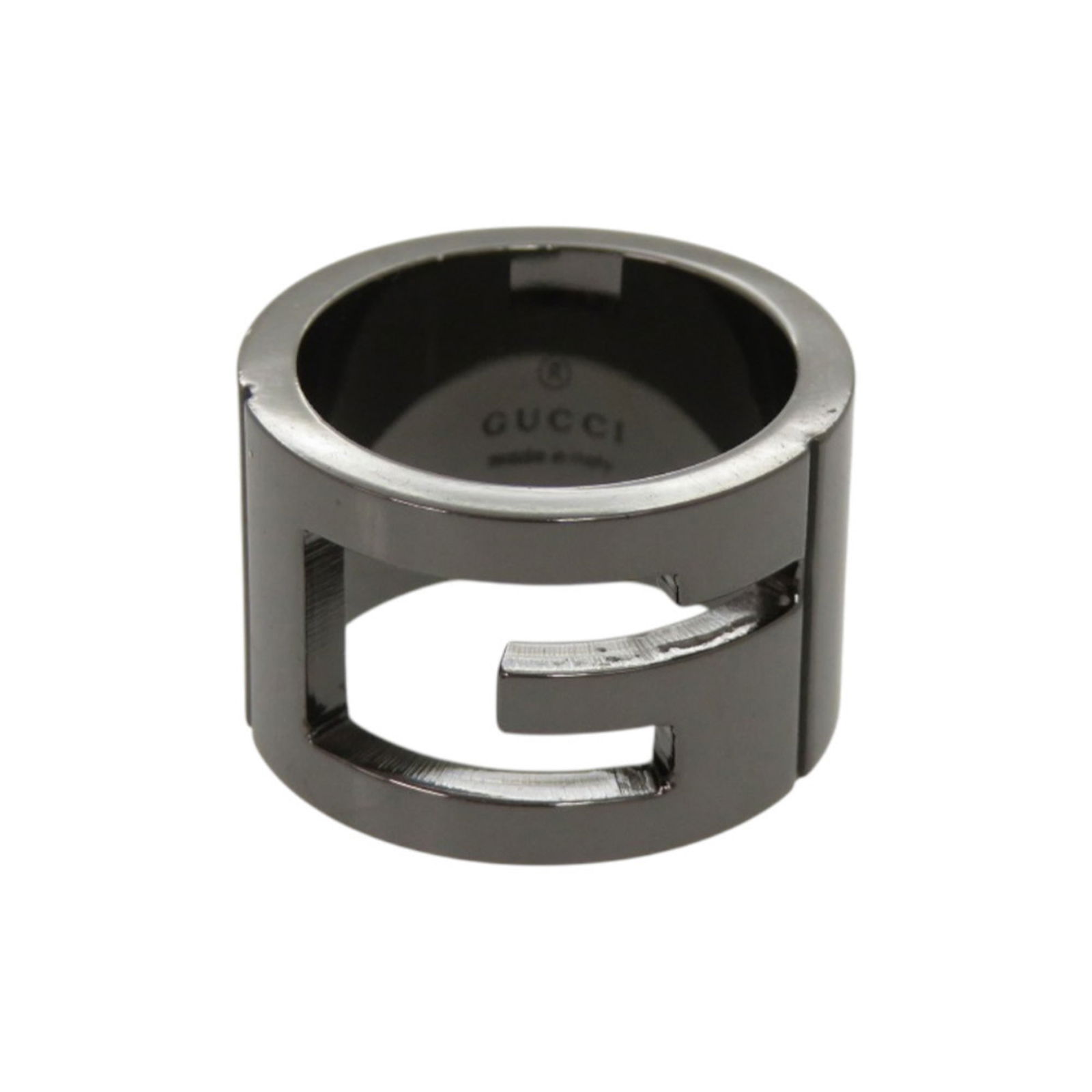 925 Gucci Band Ring Silver: 925 Gucci Band Ring Silver This listing features 925 Gucci Band Ring Silver. Item specifics are provided below. Item Specifics: Brand: Gucci Type: Band Ring Gender: Women Color: Gunmetal Material: Sil