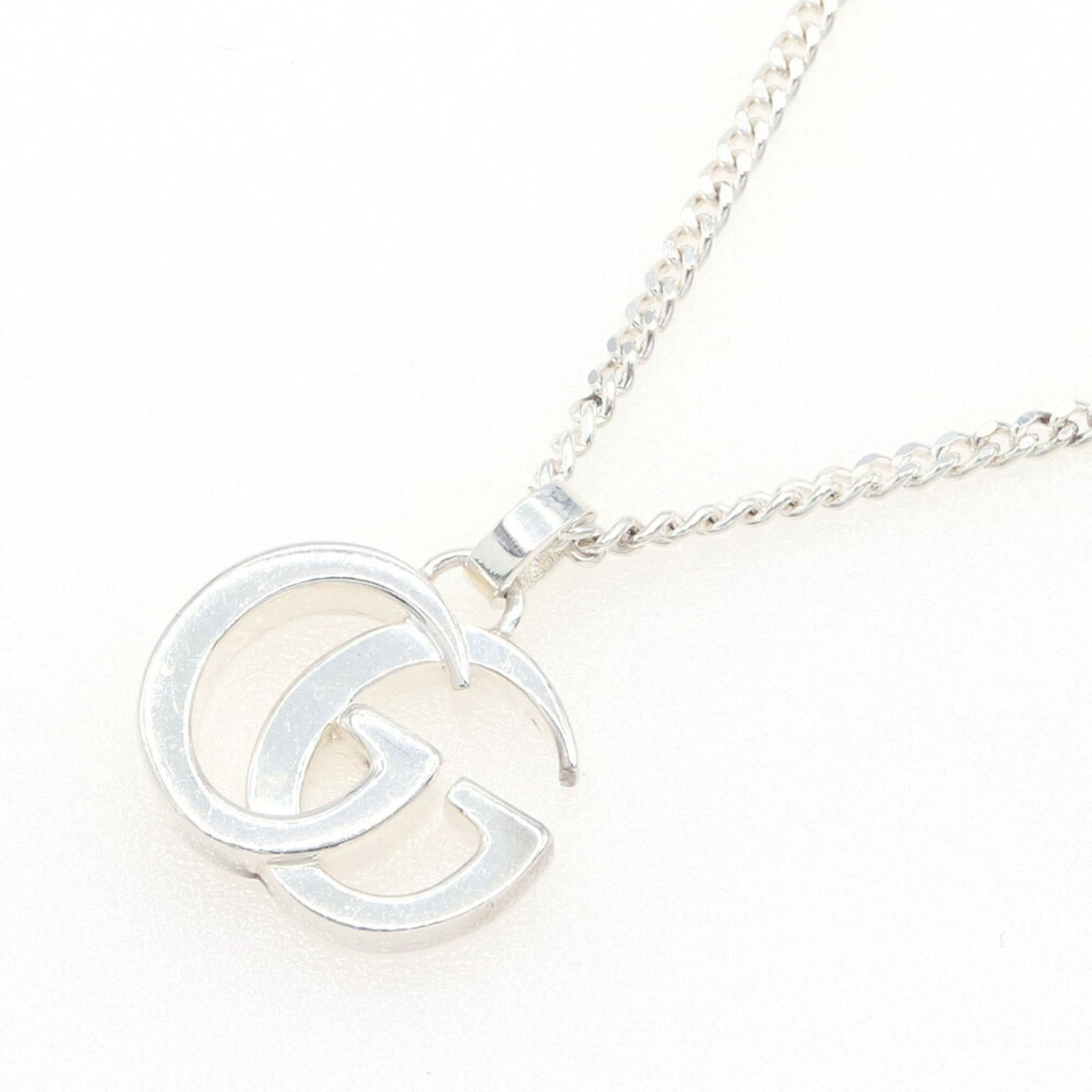 GUCCI Double G Necklace 814914 SV Sterling Silver 925 Kihei Chain Pendant Choker for Men and Women: GUCCI Double G Necklace 814914 SV Sterling Silver 925 Kihei Chain Pendant Choker for Men and Women This listing features GUCCI Double G Necklace 814914 SV Sterling Silver 925 Kihei Chain Pendant