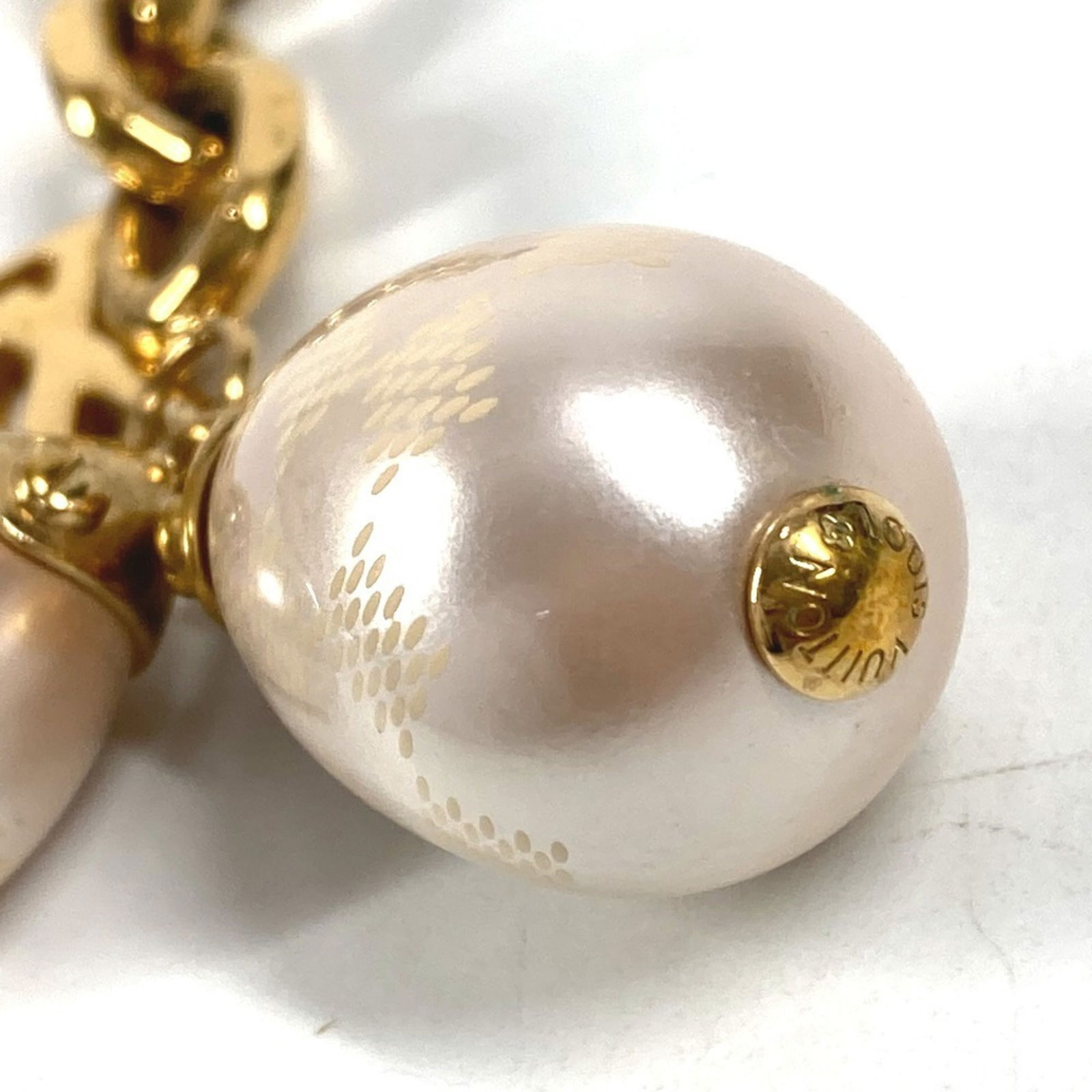 Metal Louis Vuitton Bangle - 13