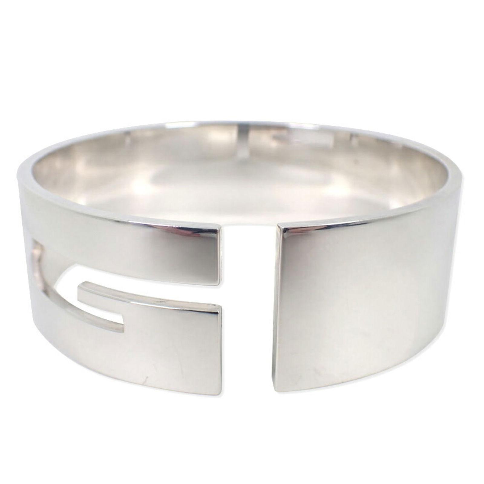 925 Gucci Bangle Sterling Silver: 925 Gucci Bangle Sterling Silver This listing features 925 Gucci Bangle Sterling Silver. Item specifics are provided below. Item Specifics: Brand: Gucci Type: Bangle Gender: Women Material: Sterling S