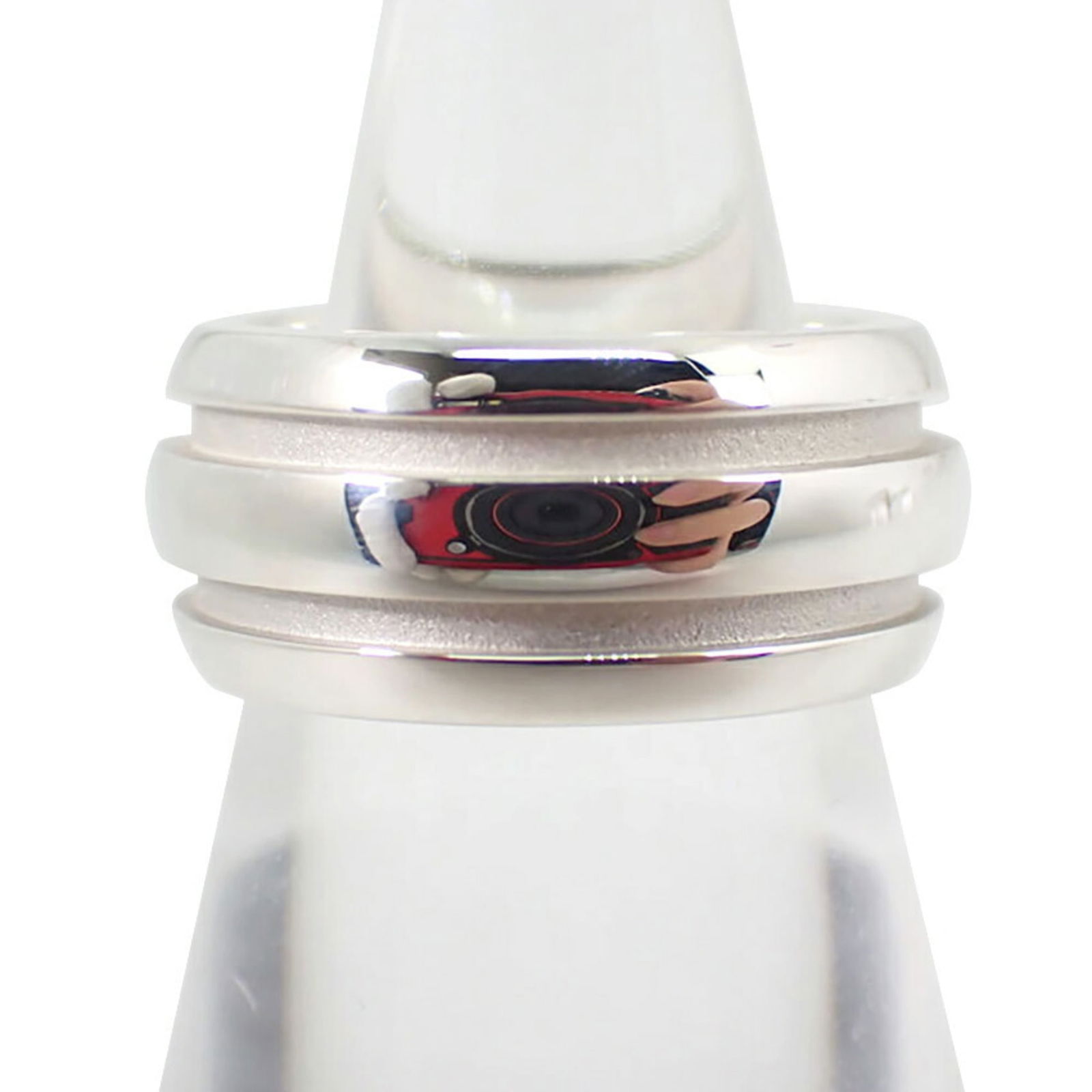 925 Tiffany Band Ring Sterling Silver: 925 Tiffany Band Ring Sterling Silver This listing features 925 Tiffany Band Ring Sterling Silver. Item specifics are provided below. Item Specifics: Brand: Tiffany Type: Band Ring Gender: Women