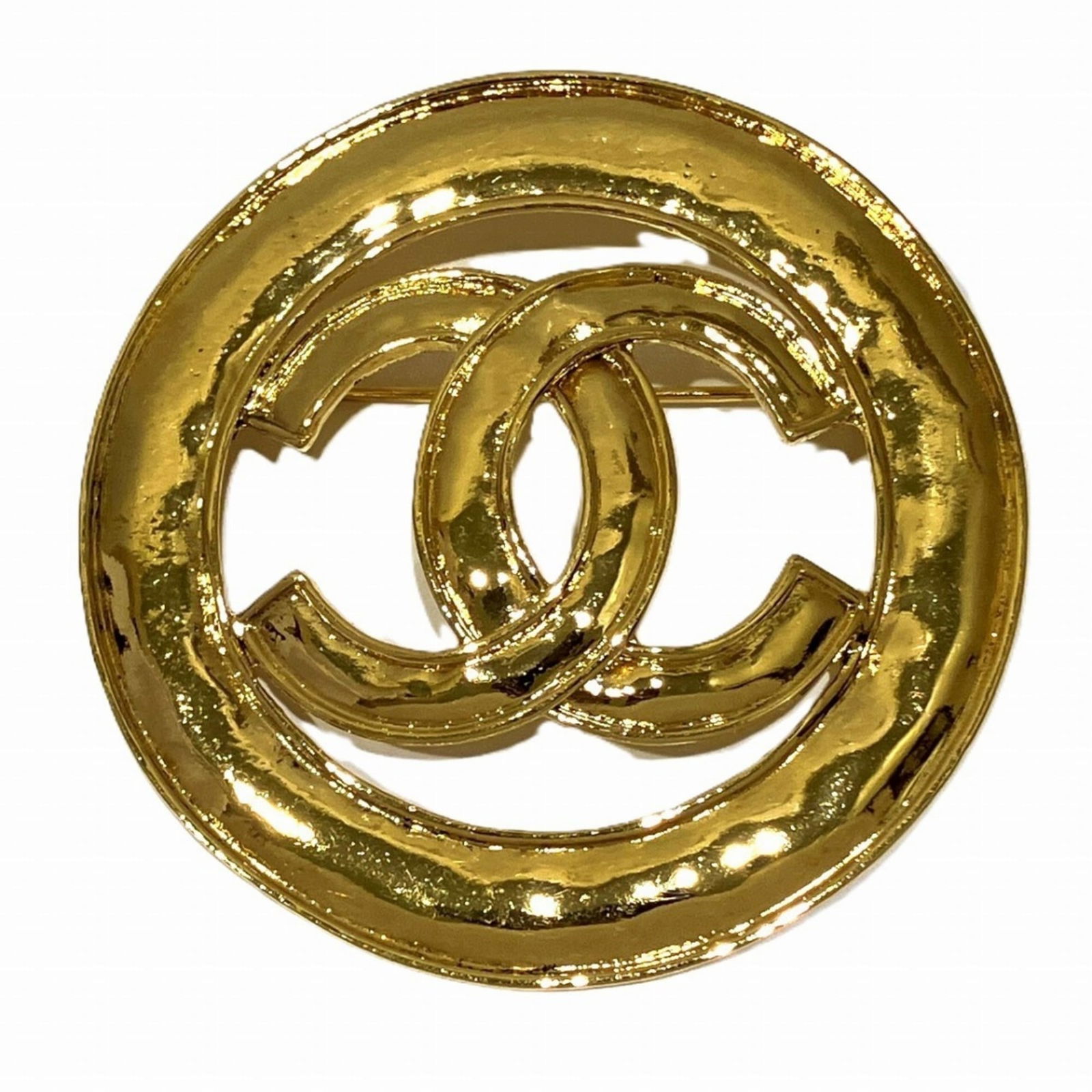Plating Chanel Brooch Gold: Plating Chanel Brooch Gold This listing features Plating Chanel Brooch Gold. Item specifics are provided below. Item Specifics: Brand: Chanel Type: Brooch Gender: Women Material: Gold Plating