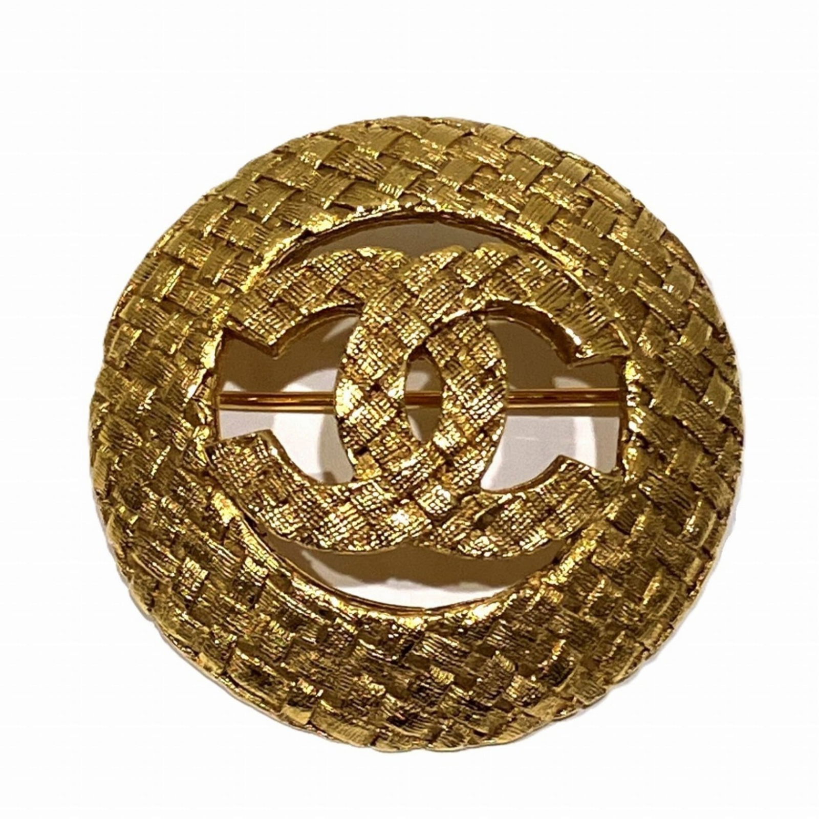 Plating Chanel Brooch Gold: Plating Chanel Brooch Gold This listing features Plating Chanel Brooch Gold. Item specifics are provided below. Item Specifics: Brand: Chanel Type: Brooch Gender: Women Material: Gold Plating