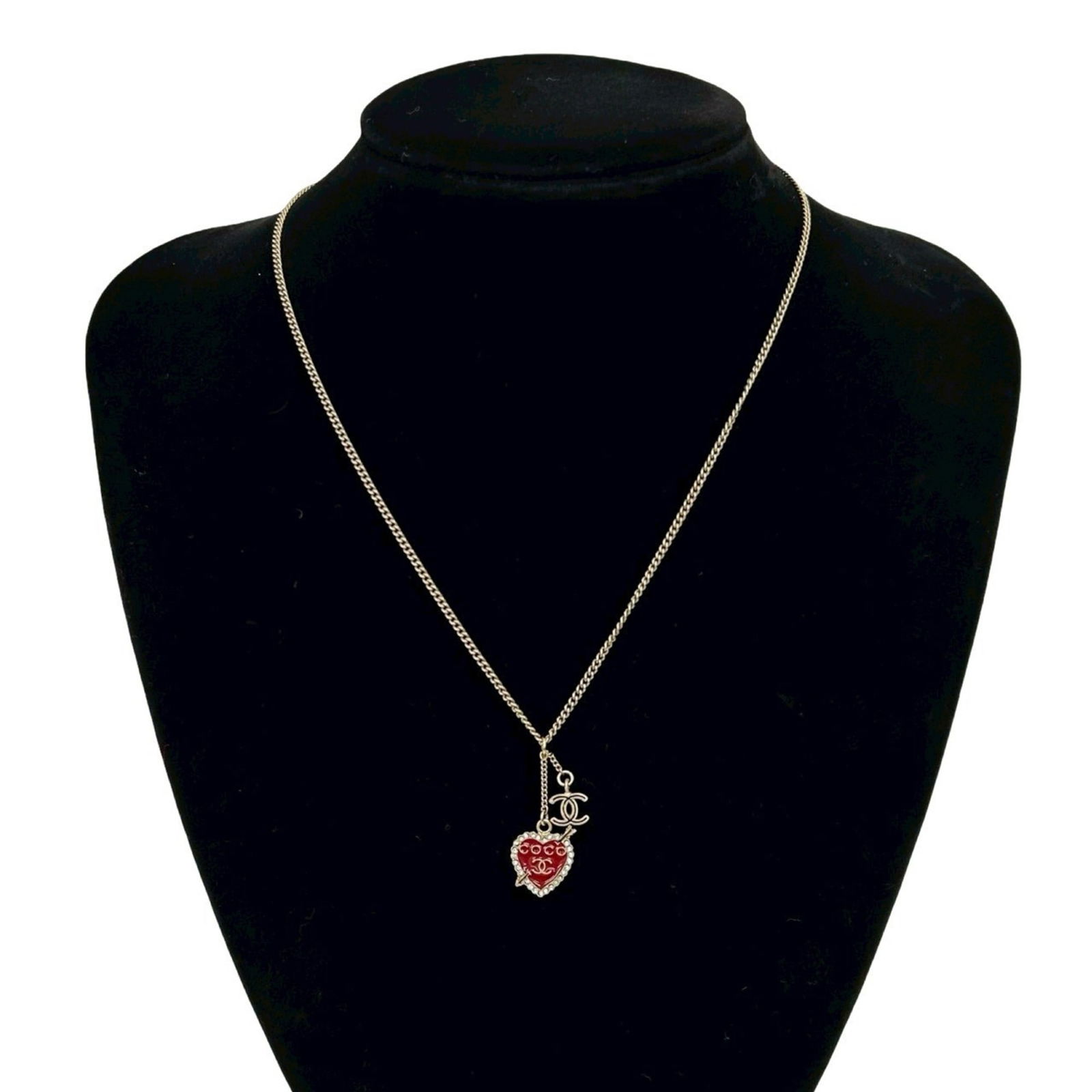 67071 CHANEL Coco Mark Heart Motif GP Rhinestone Necklace Pendant Gold Red (1 of 6)