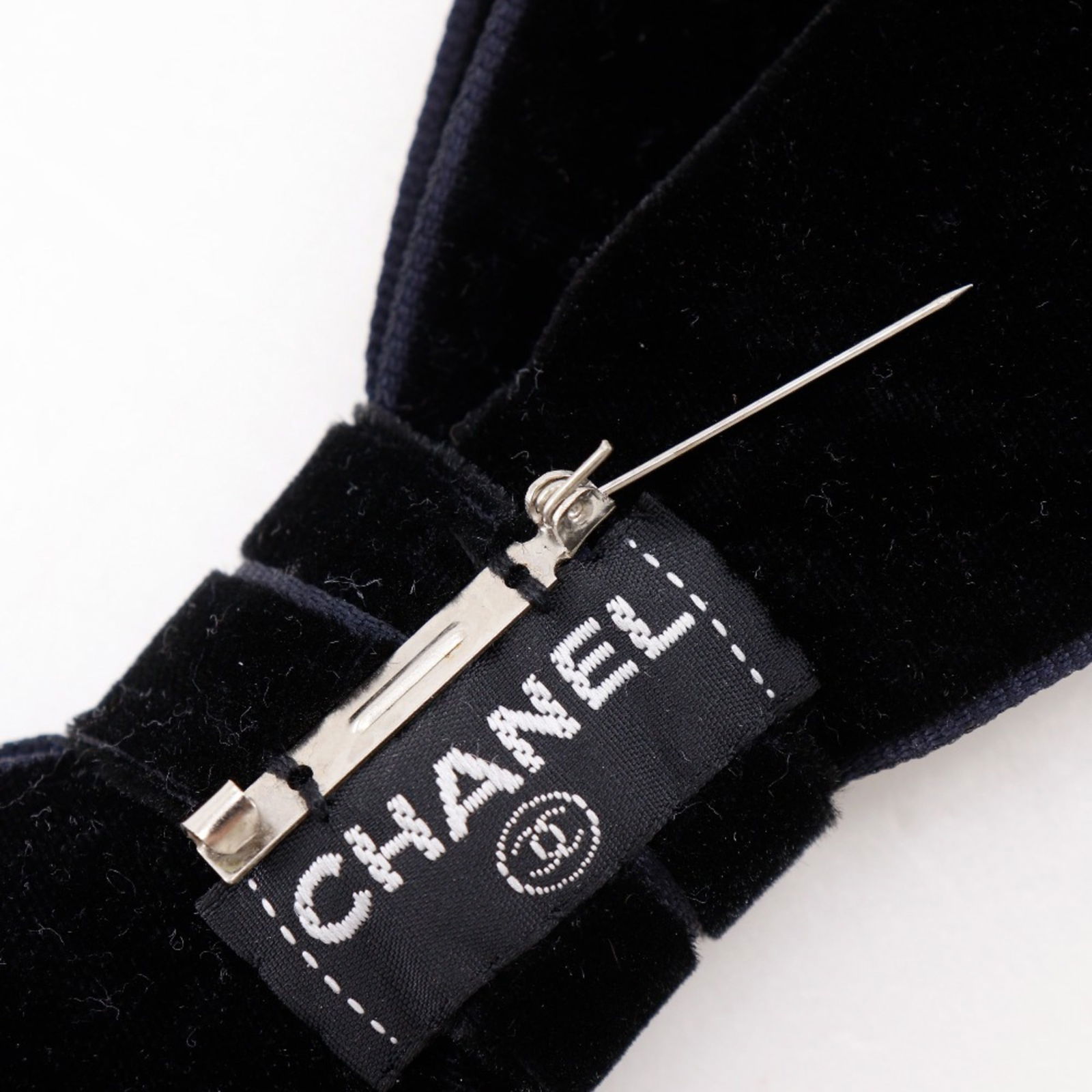 Leather Chanel Brooch - 3