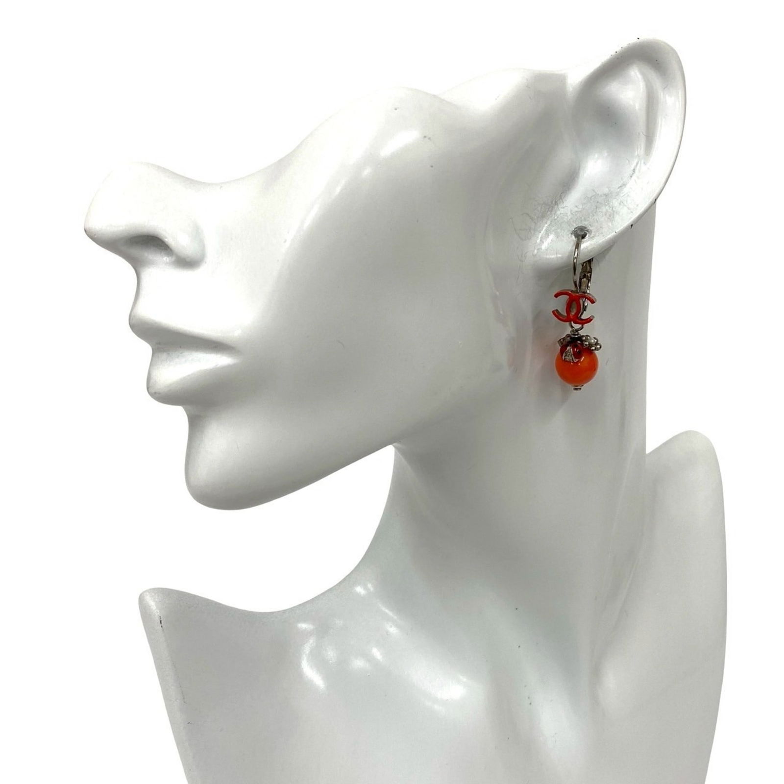 Plating Chanel Stud Earrings Gold: Plating Chanel Stud Earrings Gold This listing features Plating Chanel Stud Earrings Gold. Item specifics are provided below. Item Specifics: Brand: Chanel Type: Stud Earrings Gender: Women Material: