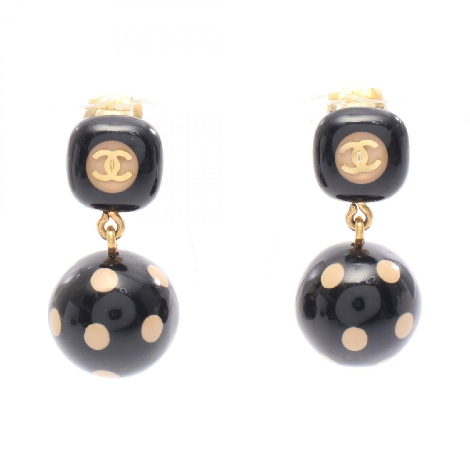 Plastic - Chanel Clip Earrings Gold Plating: Plastic - Chanel Clip Earrings Gold Plating This listing features Plastic - Chanel Clip Earrings Gold Plating. Item specifics are provided below. Item Specifics: Brand: Chanel Type: Clip Earrings Gend