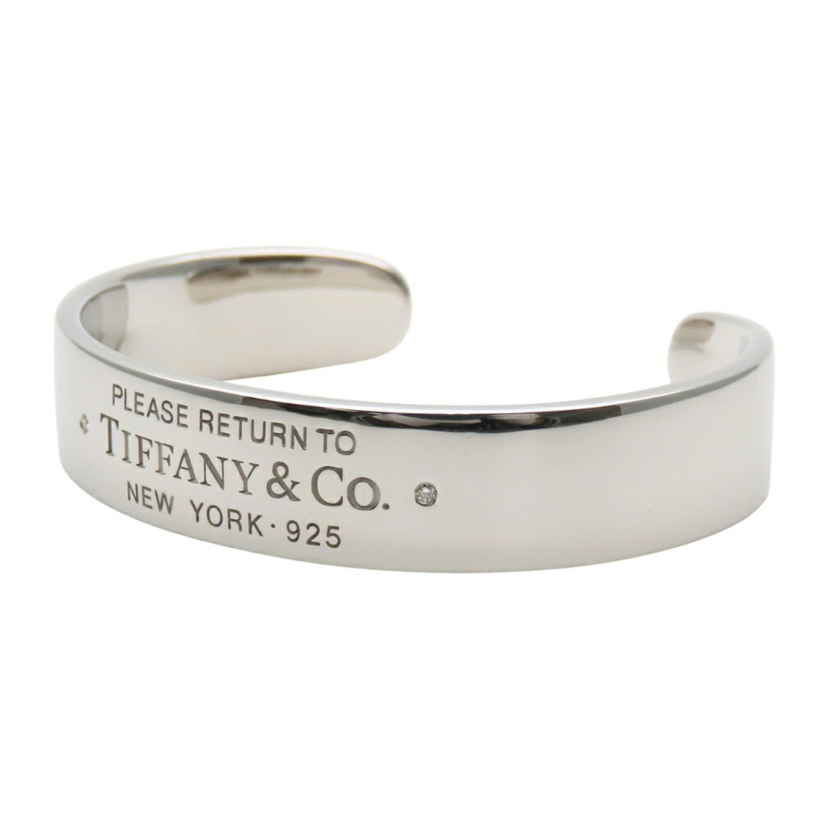 925 Tiffany Charm Bracelet Silver: 925 Tiffany Charm Bracelet Silver This listing features 925 Tiffany Charm Bracelet Silver. Item specifics are provided below. Item Specifics: Brand: Tiffany Type: Charm Bracelet Gender: Women Material