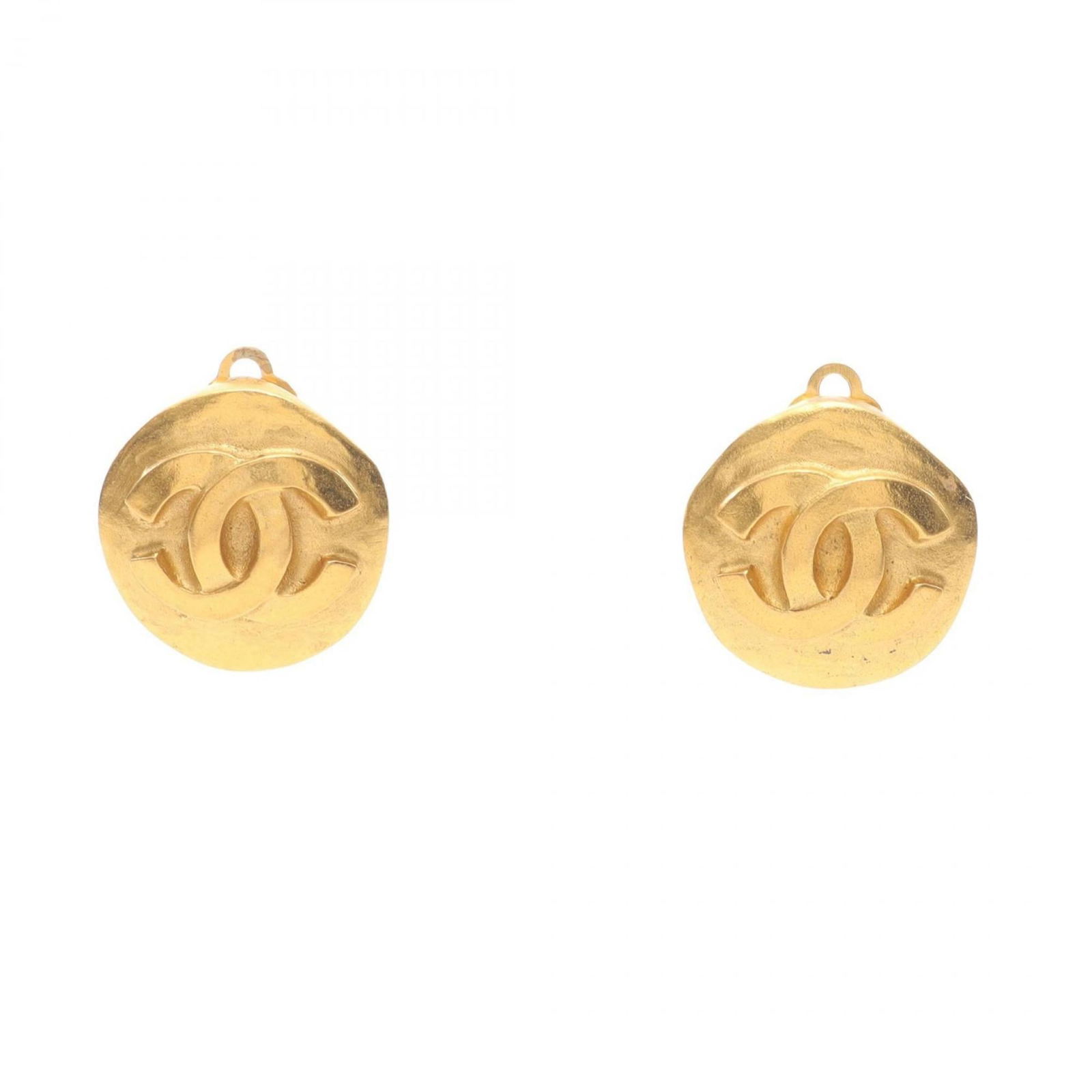 Plating Chanel Clip Earrings Gold: Plating Chanel Clip Earrings Gold This listing features Plating Chanel Clip Earrings Gold. Item specifics are provided below. Item Specifics: Brand: Chanel Type: Clip Earrings Gender: Women Material: