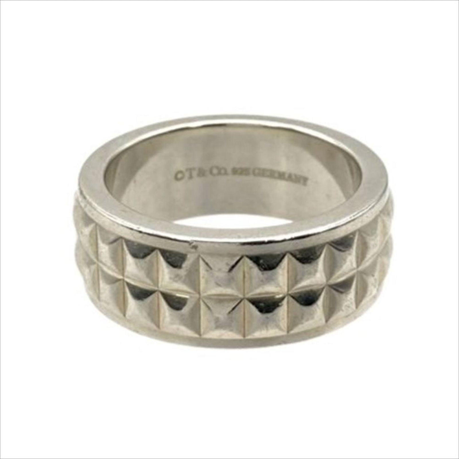 925 Tiffany Band Ring Silver: 925 Tiffany Band Ring Silver This listing features 925 Tiffany Band Ring Silver. Item specifics are provided below. Item Specifics: Brand: Tiffany Type: Band Ring Gender: Women Color: Silver