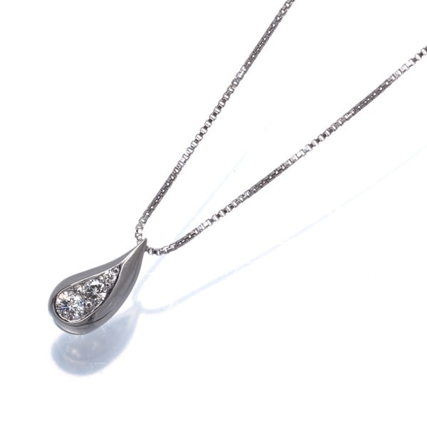 Platinum Vendome Necklace Diamond Teardrop 950 850: Platinum Vendome Necklace Diamond Teardrop 950 850 This listing features Platinum Vendome Necklace Diamond Teardrop 950 850. Item specifics are provided below. Item Specifics: Brand: VENDOME Metal: Pl