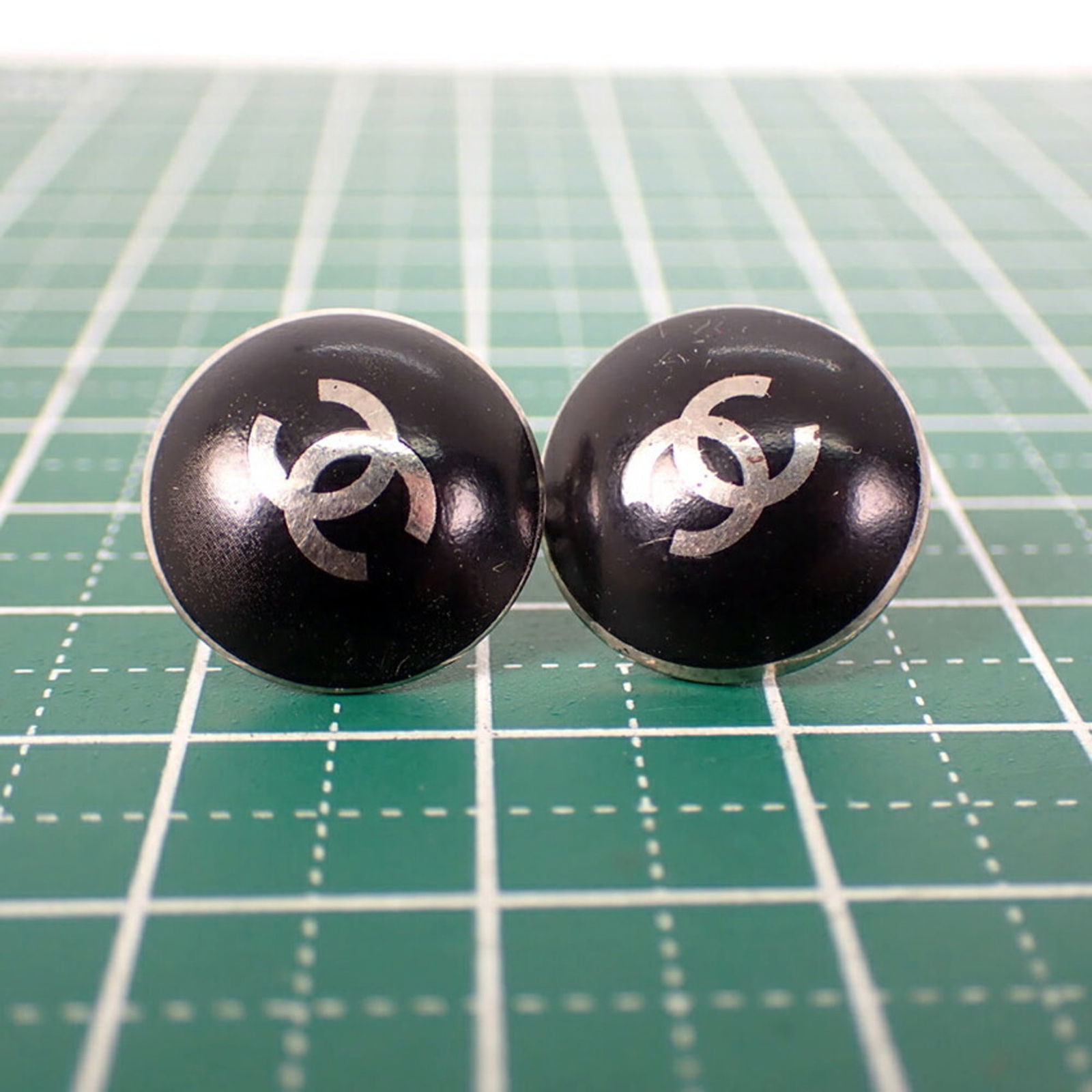 Plating Chanel Stud Earrings Gold - 11