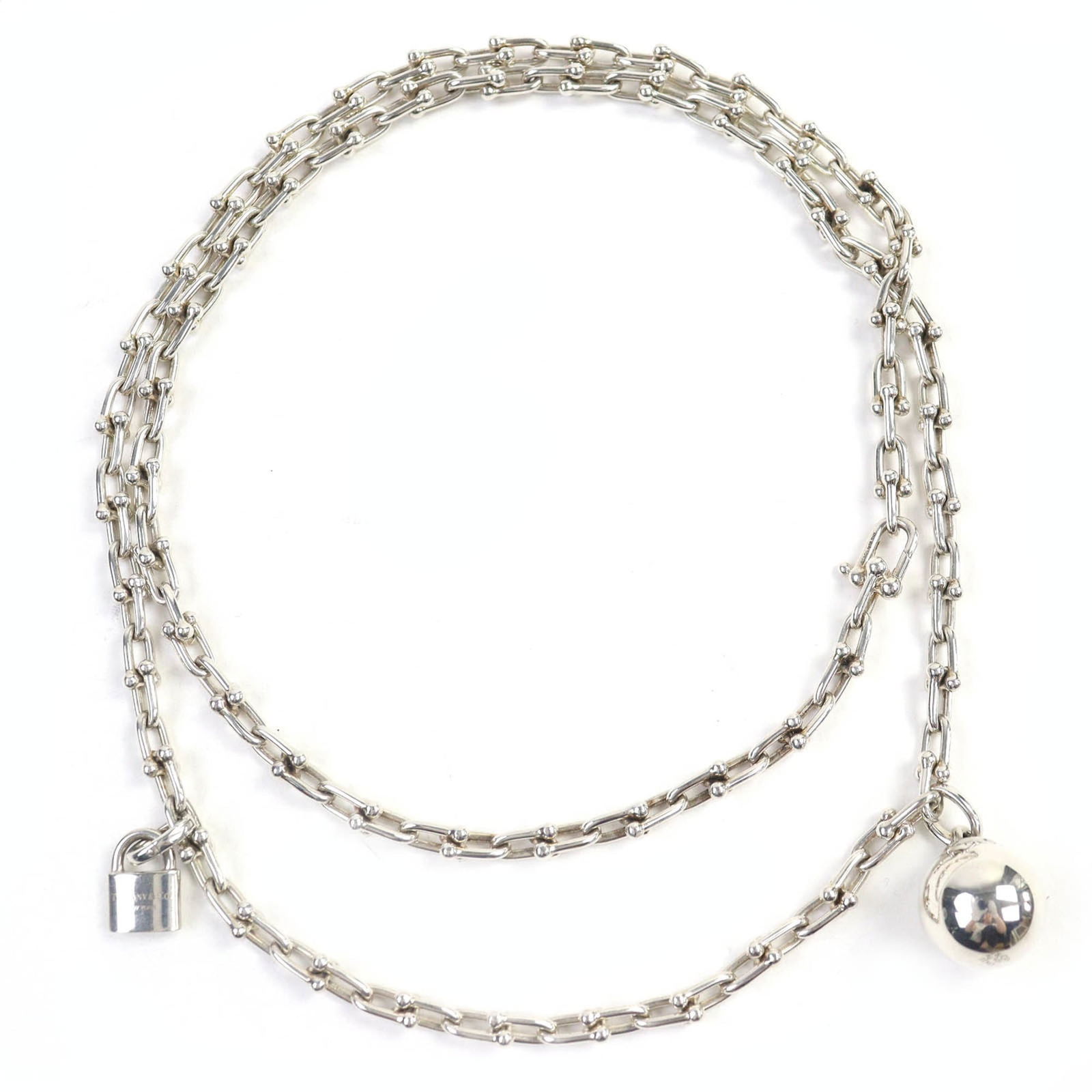 Women's - TIFFANY & Co. Tiffany HardWear Wrap Link AG925 Silver Necklace - Made in Italy - Weight: Women's - TIFFANY & Co. Tiffany HardWear Wrap Link AG925 Silver Necklace - Made in Italy - Weight 93.78g This listing features Women's - TIFFANY & Co. Tiffany HardWear Wrap Link AG925 Silver Necklace