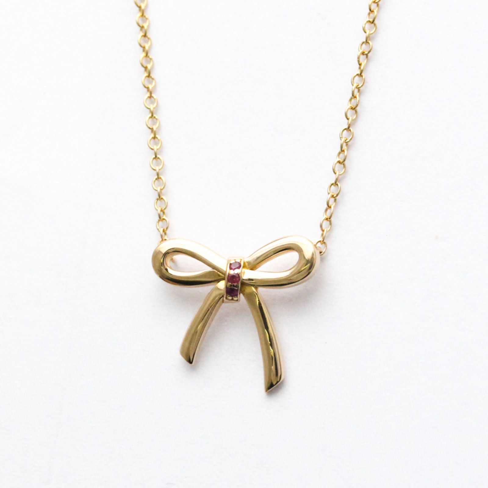Women Fashion Pendant Necklace (Pink Gold) - Tiffany Bow Pink Sapphire Necklace Pink Gold (18K): Women Fashion Pendant Necklace (Pink Gold) - Tiffany Bow Pink Sapphire Necklace Pink Gold (18K) Sapphire Men This listing features Women Fashion Pendant Necklace (Pink Gold) - Tiffany Bow Pink