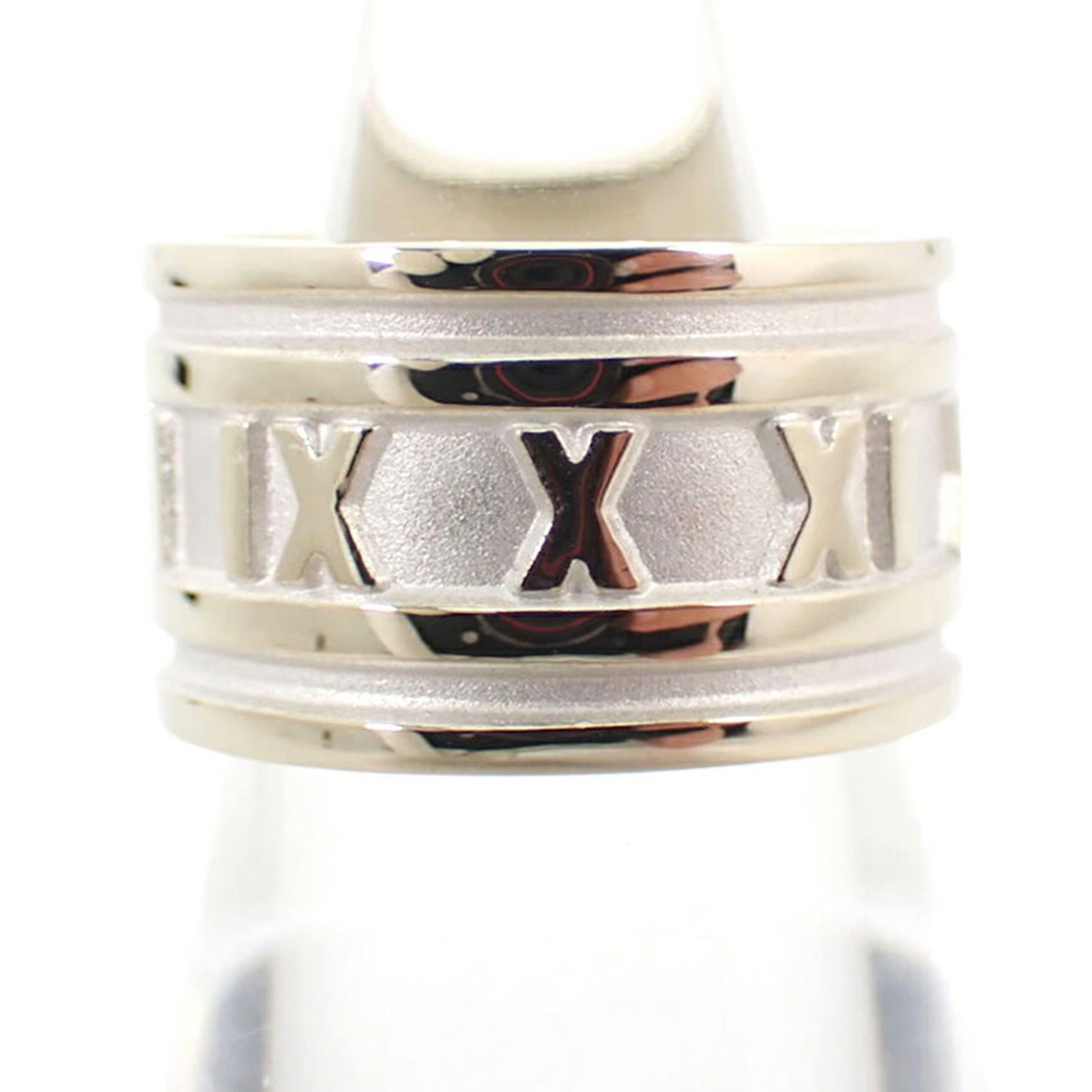 925 Tiffany Band Ring Sterling Silver: 925 Tiffany Band Ring Sterling Silver This listing features 925 Tiffany Band Ring Sterling Silver. Item specifics are provided below. Item Specifics: Brand: Tiffany Type: Band Ring Gender: Women