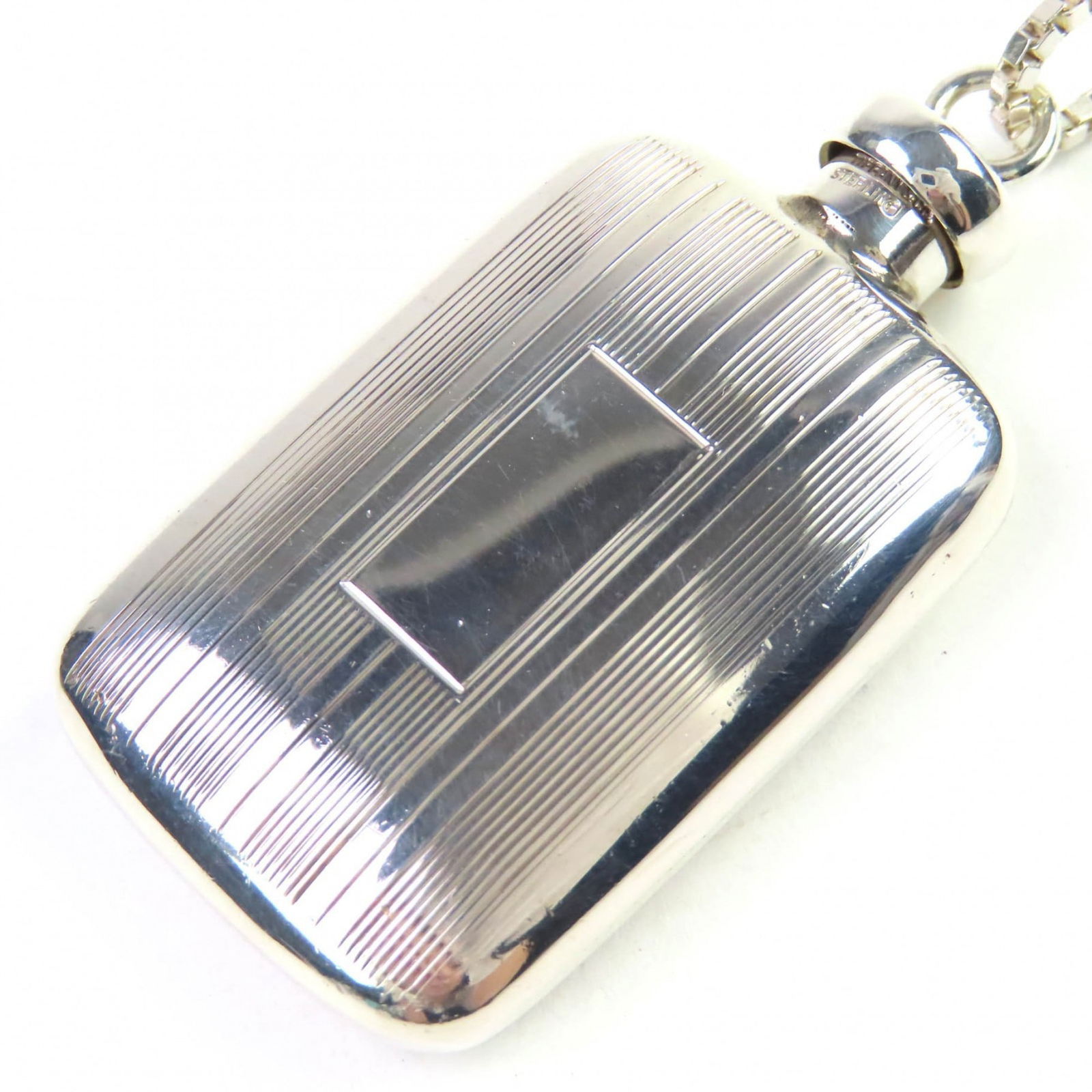 Women's - TIFFANY & Co. Tiffany SV925 Narrow Venetian Perfume Bottle Necklace Pendant Accessory -: Women's - TIFFANY & Co. Tiffany SV925 Narrow Venetian Perfume Bottle Necklace Pendant Accessory - Silver - with Dust Bag - Weight 26.5g This listing features Women's - TIFFANY & Co. Tiffany SV925