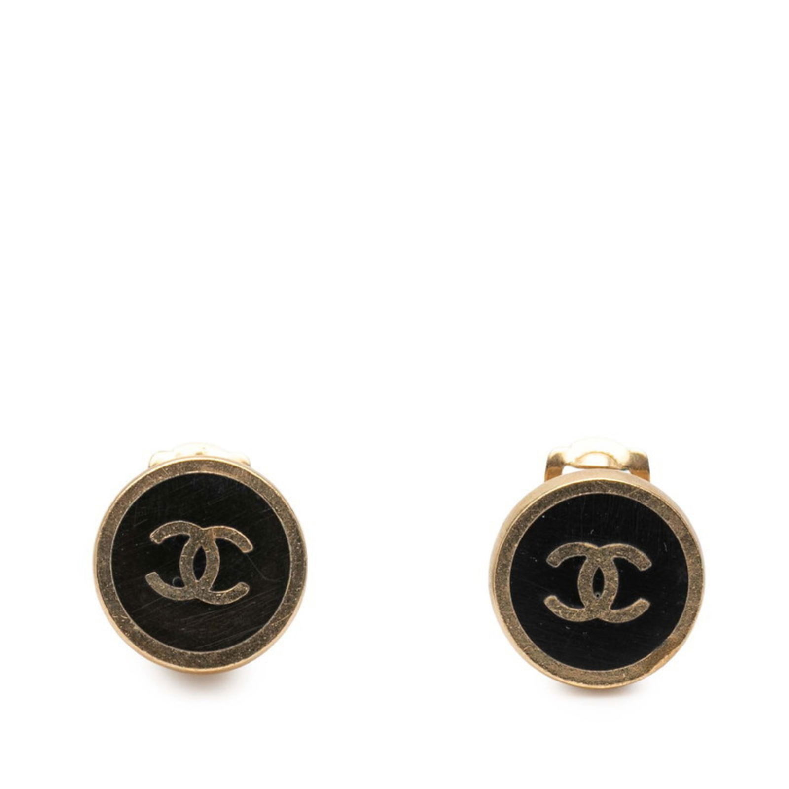 Plating Chanel Clip Earrings Gold: Plating Chanel Clip Earrings Gold This listing features Plating Chanel Clip Earrings Gold. Item specifics are provided below. Item Specifics: Brand: Chanel Type: Clip Earrings Gender: Women Material: