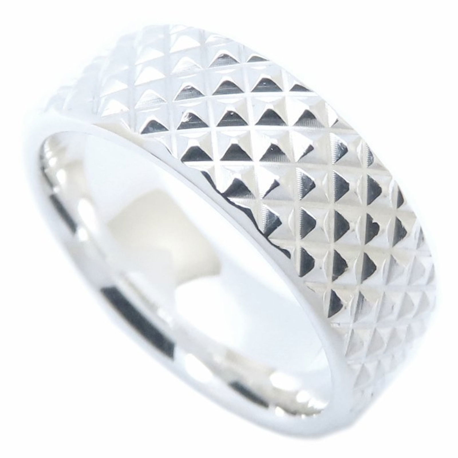 925 Tiffany Band Ring Silver: 925 Tiffany Band Ring Silver This listing features 925 Tiffany Band Ring Silver. Item specifics are provided below. Item Specifics: Brand: Tiffany Type: Band Ring Gender: Women Material: Silver 925