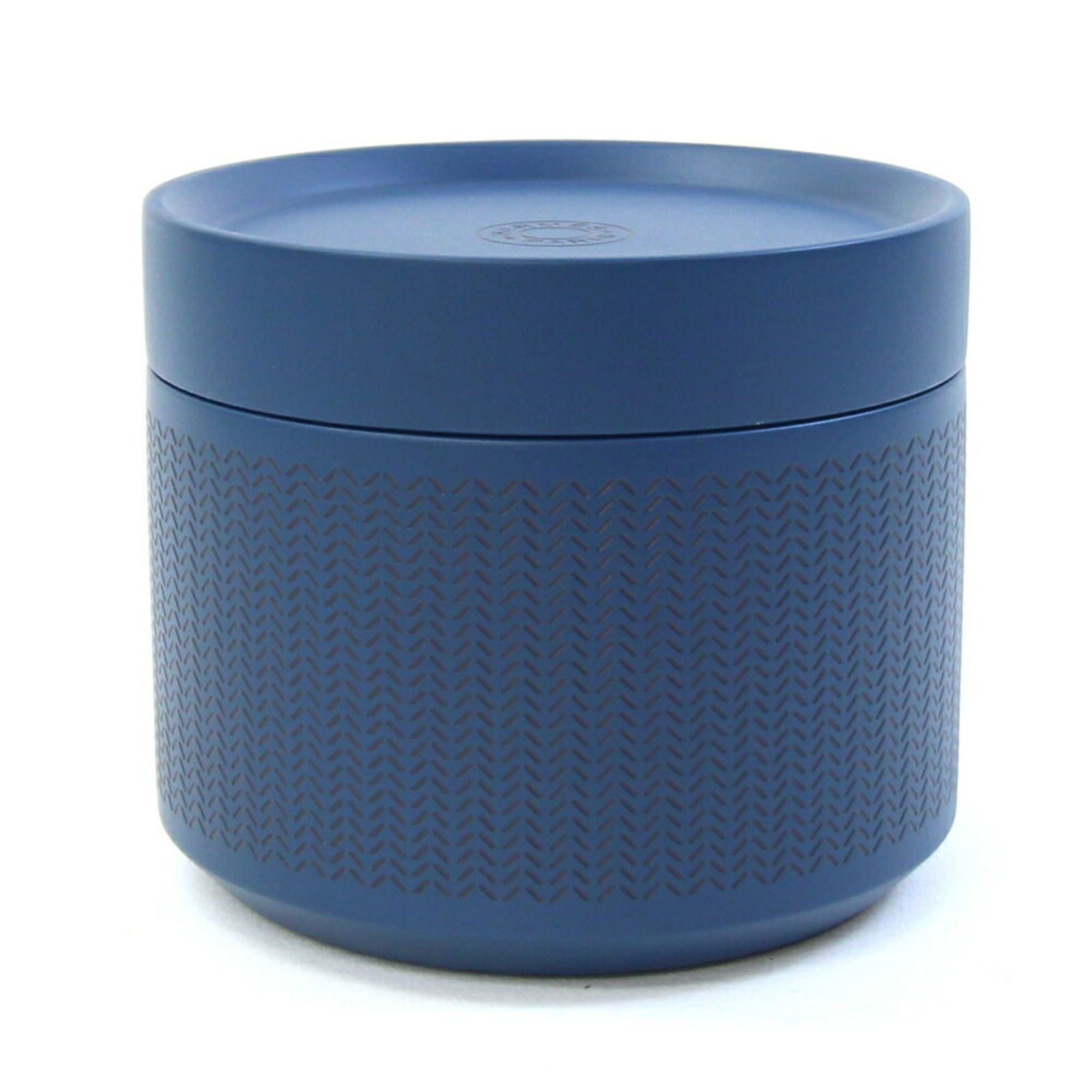 Wood Hermes Jewelry Chest: Wood Hermes Jewelry Chest This listing features Wood Hermes Jewelry Chest. Item specifics are provided below. Item Specifics: Brand: Hermes Type: Jewelry Chest Material: Wood Color: Navy Size