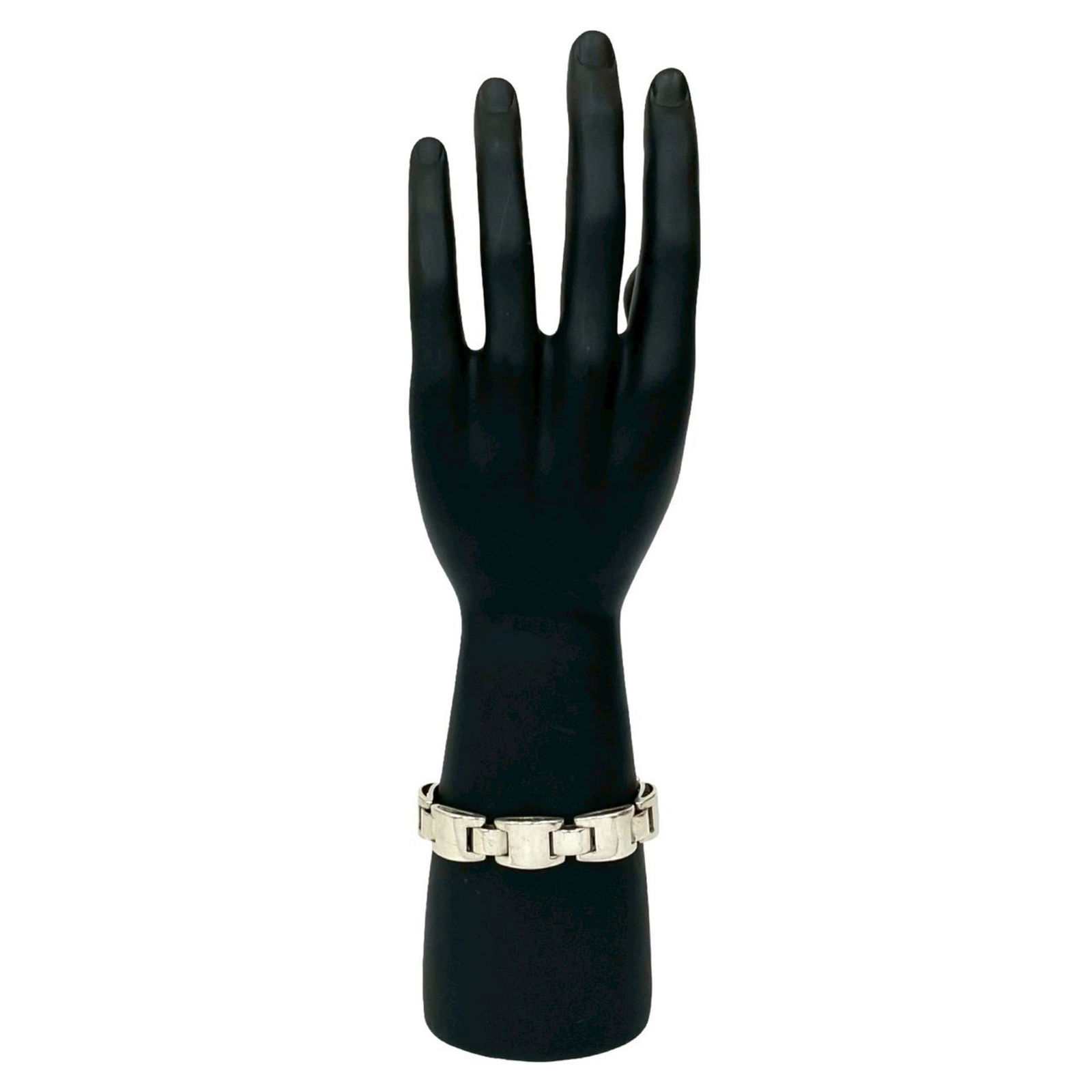 925 Hermes Charm Bracelet Silver: 925 Hermes Charm Bracelet Silver This listing features 925 Hermes Charm Bracelet Silver. Item specifics are provided below. Item Specifics: Brand: Hermes Type: Charm Bracelet Gender: Women Material: