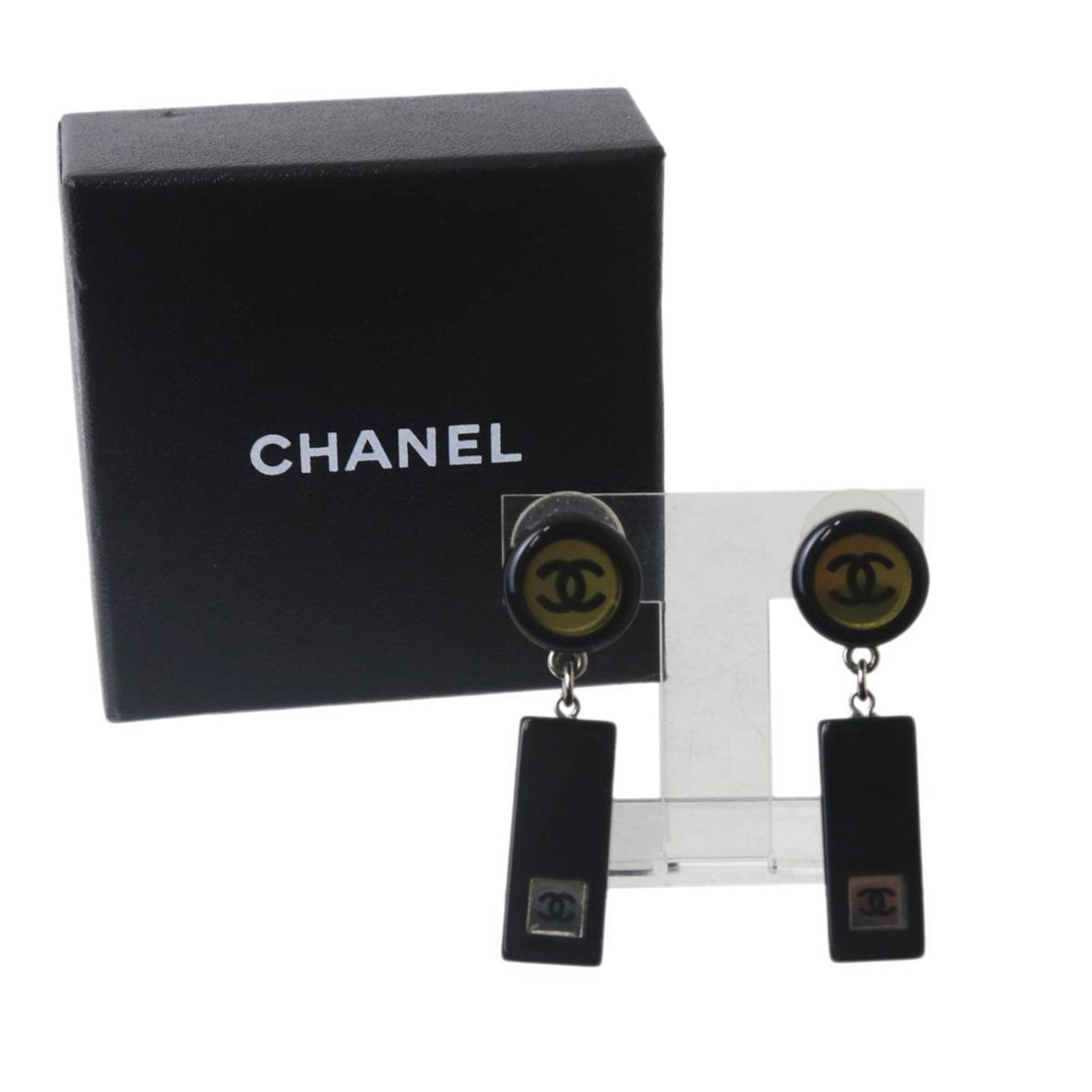 Earrings Chanel Stud: Earrings Chanel Stud This listing features Earrings Chanel Stud. Item specifics are provided below. Item Specifics: Brand: Chanel Type: Stud Earrings Gender: Men,Women Color: Black, Gold Condition: Us