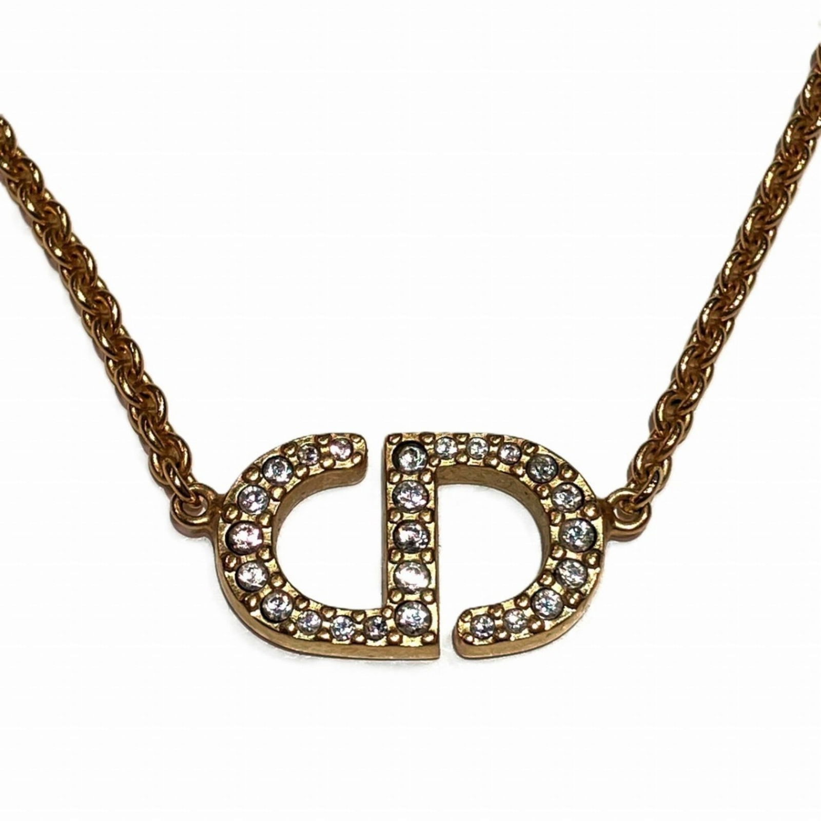 total weight 7.0g - Christian Dior necklace - approximately 44cm: total weight 7.0g - Christian Dior necklace - approximately 44cm This listing features total weight 7.0g - Christian Dior necklace - approximately 44cm. Item specifics are provided below. Item