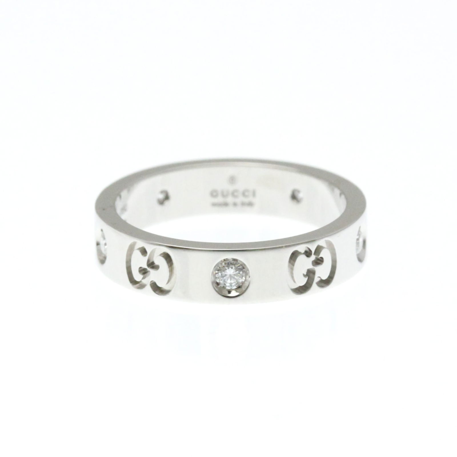 (18K) Gucci Band Ring White Gold: (18K) Gucci Band Ring White Gold This listing features (18K) Gucci Band Ring White Gold. Item specifics are provided below. Item Specifics: Brand: Gucci Type: Band Ring Style: Fashion Gender: